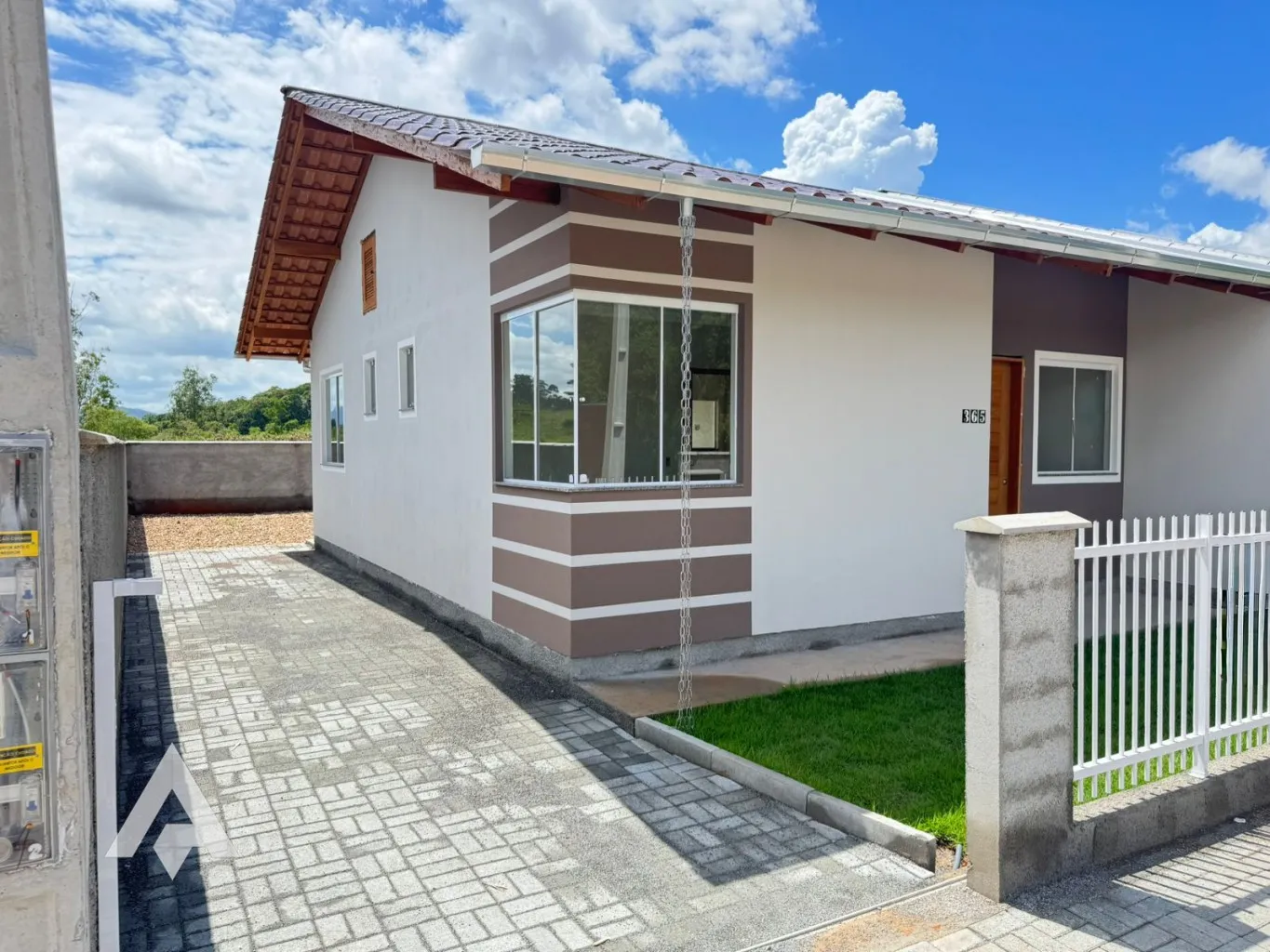 Casa com 2 dormitórios sendo 01 suíte à venda por R$ 370.000,00 - Bairro Arapongas - Indaial/SC — foto 2