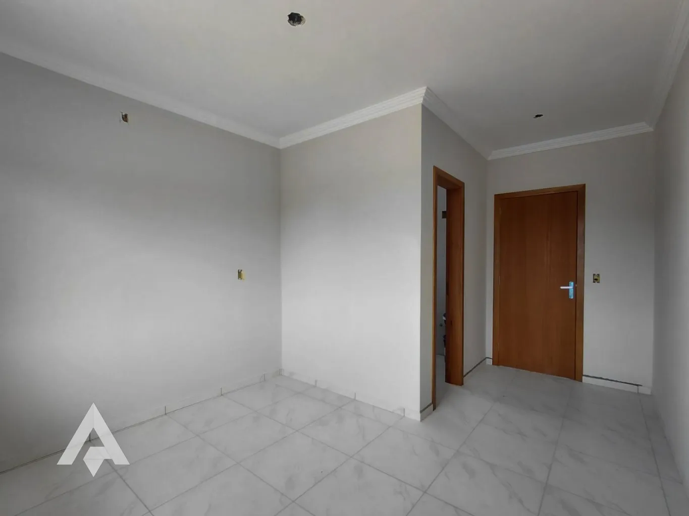 Casa com 2 dormitórios sendo 01 suíte à venda por R$ 370.000,00 - Bairro Arapongas - Indaial/SC — foto 6
