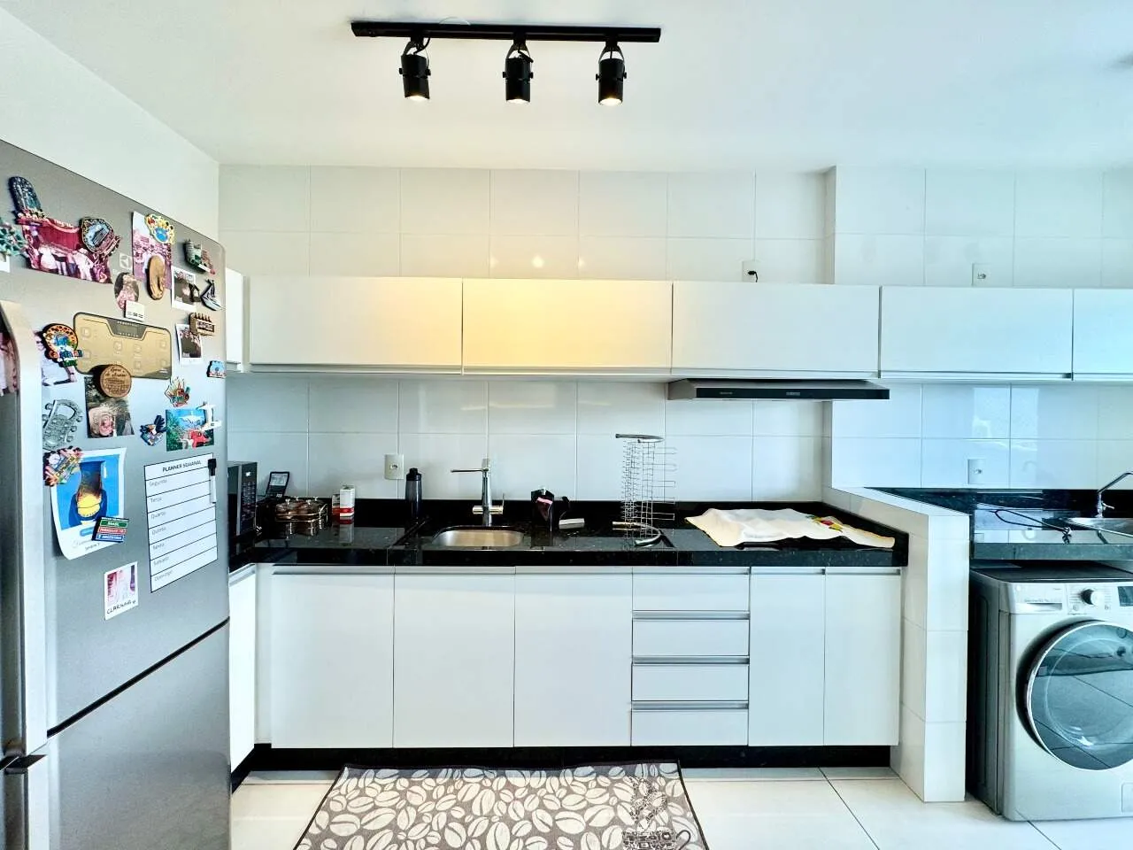 Apartamento mobiliado com 2 vagas, suíte e infraestrutura de lazer completa — foto 7