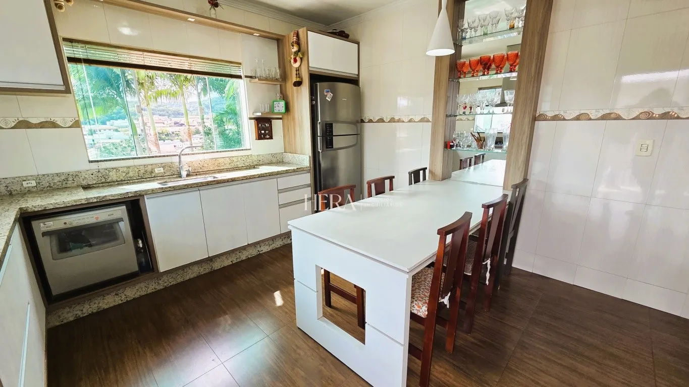 Casa à Venda na Itoupava Norte em Blumenau com 2 Dormitórios sendo 1 suíte. — foto 6