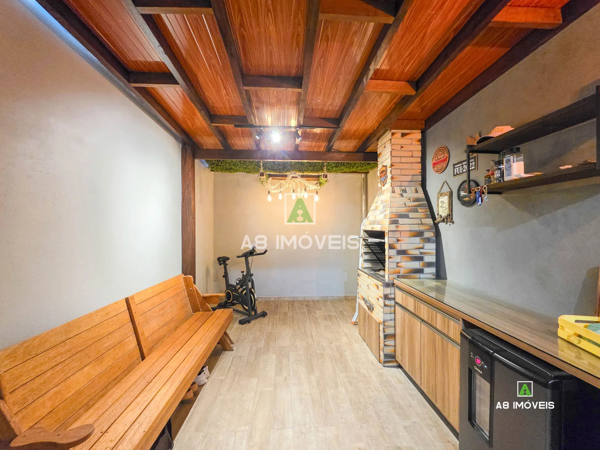 SOBRADO SEMI MOBILIADO COM DUAS VAGAS BAIRRO FORTALEZA ALTA — foto 4