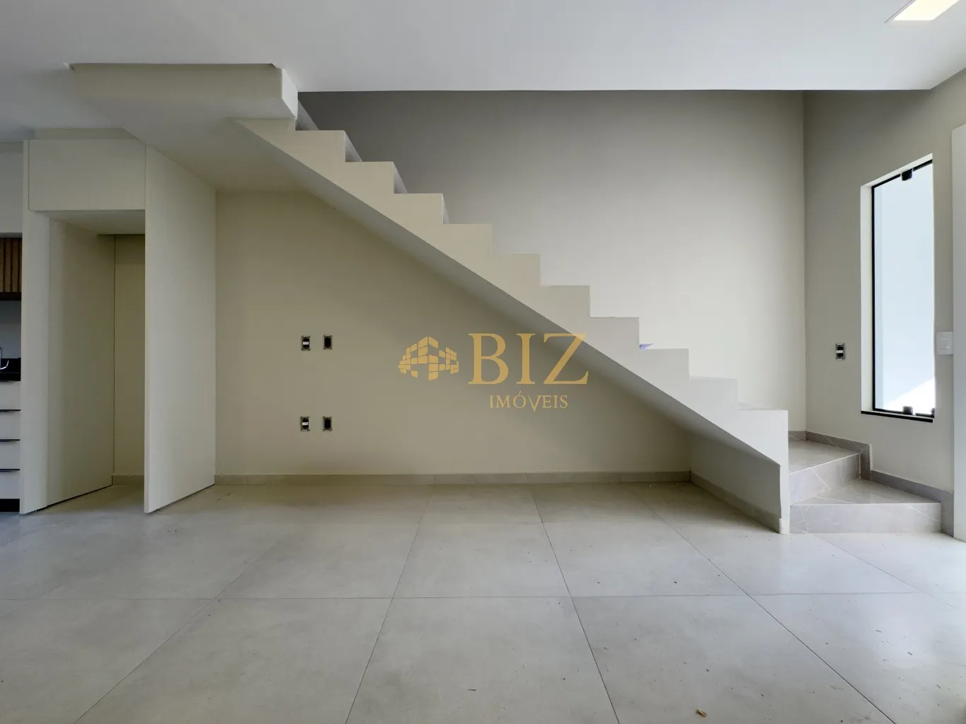 Excelente sobrado mobiliado, de alto padrão com 92m de área privativa com 2 suítes, no Bairro Escola Agrícola! — foto 6