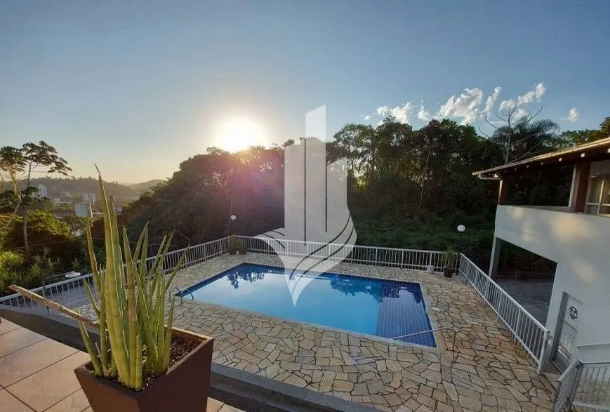 Apartamento no bairro Itoupava Norte - foto 1