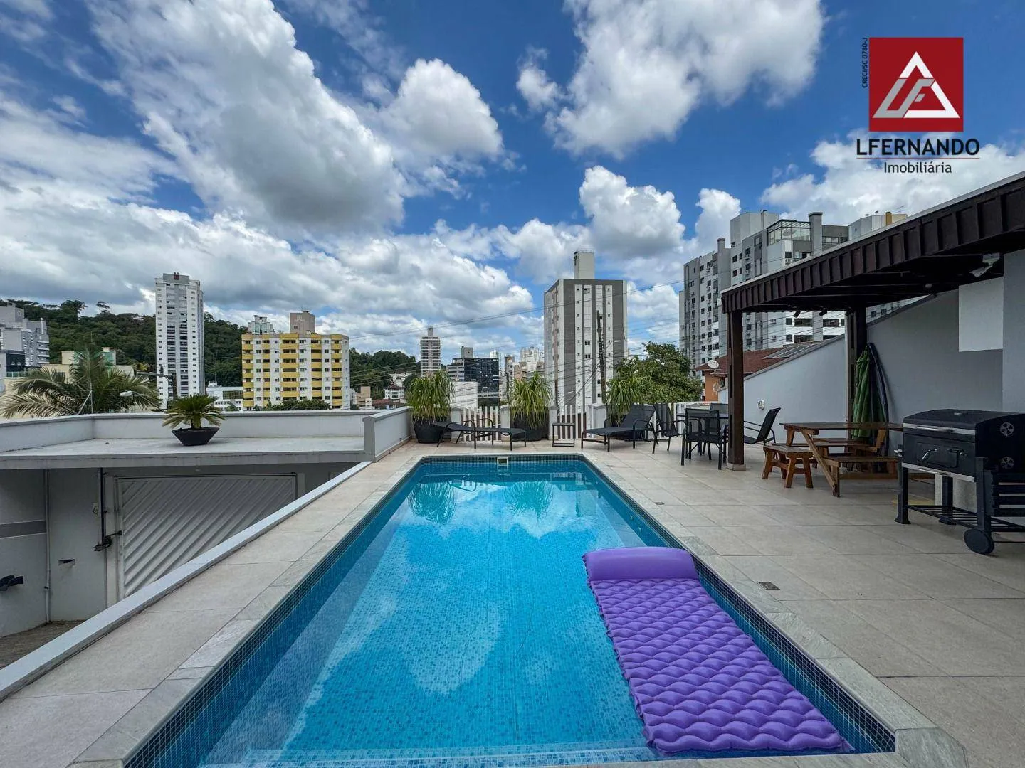 Casa com piscina e 3 suítes à venda, 250 m por R$ 1.990.000 - Vila Nova - Blumenau/SC - foto 1