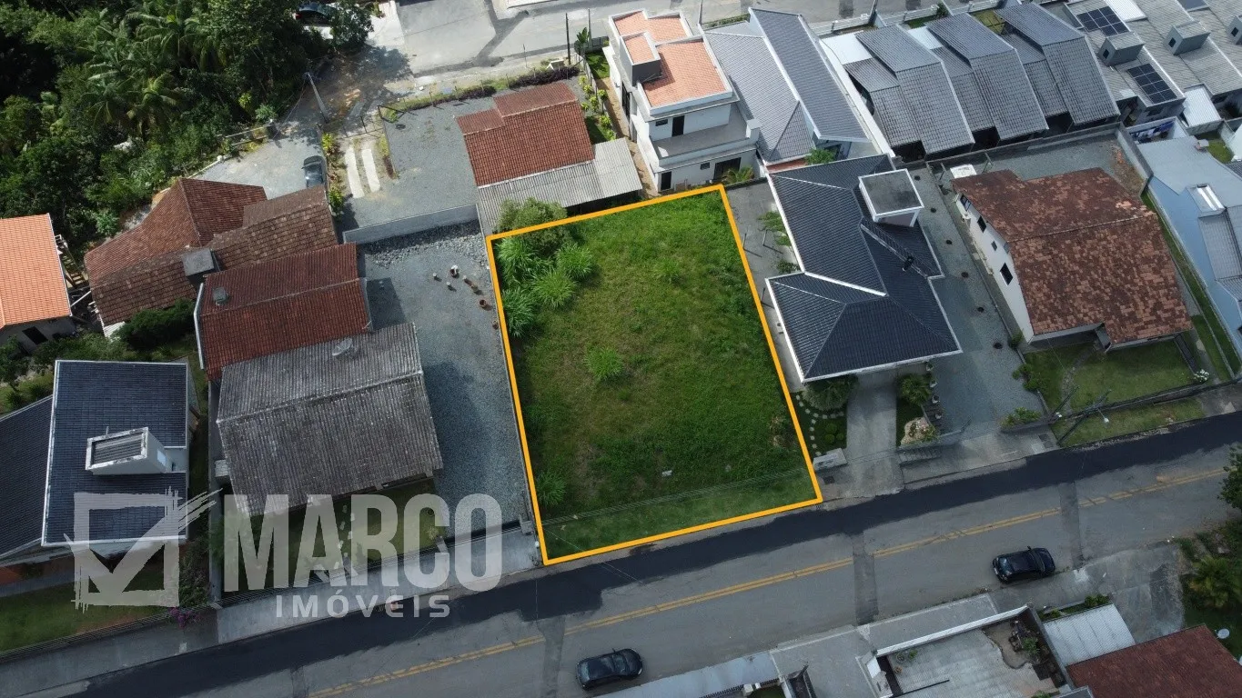 Terreno Urbano com Vista da Cidade no Ribeirão Areia - 450m Próximo ao Centro de Pomerode - foto 1