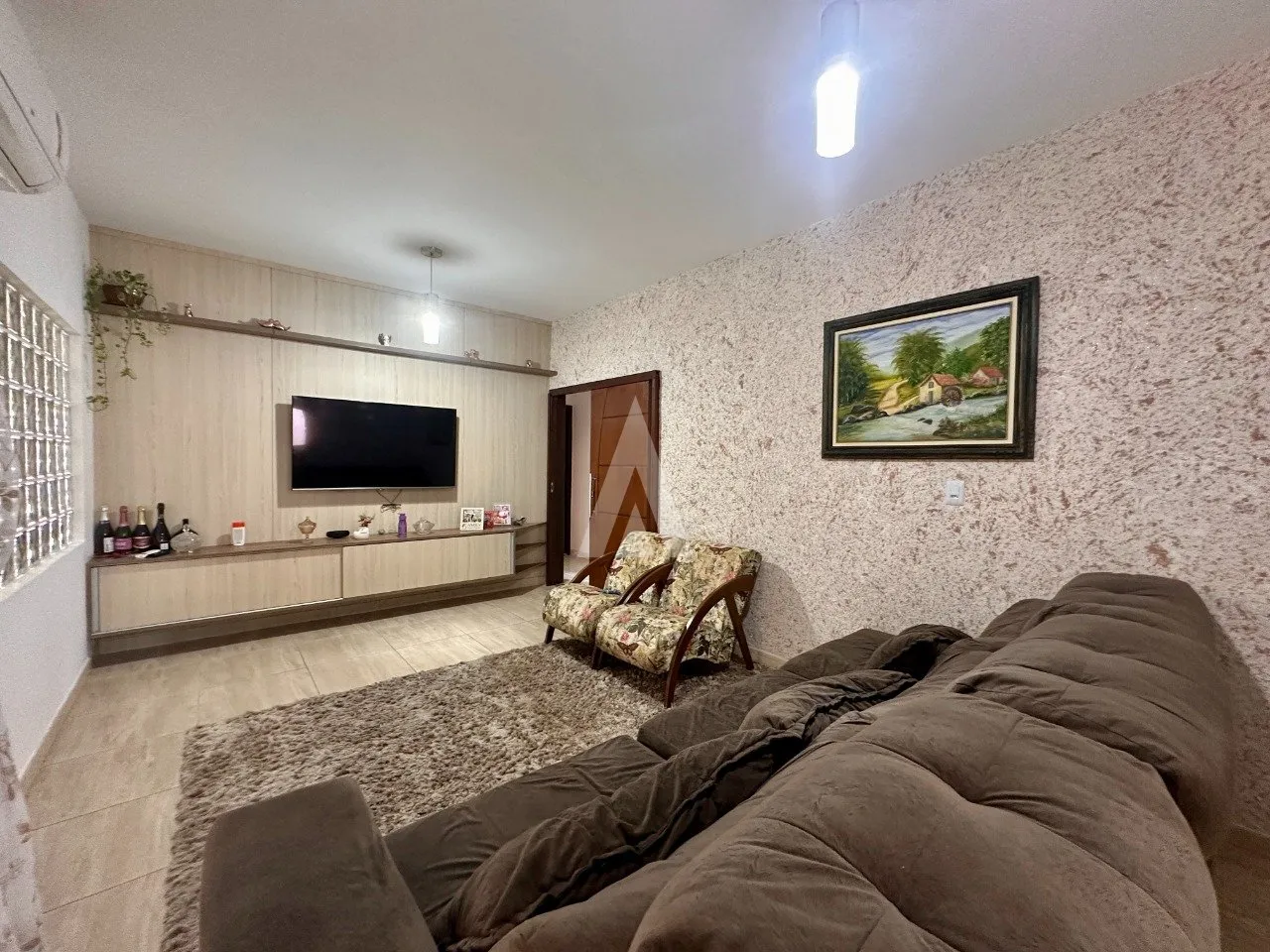 Casa com 1 suíte e 2 quartos à venda no bairro Nova Brasília em Joinville-SC por R$645.000,00. — foto 2