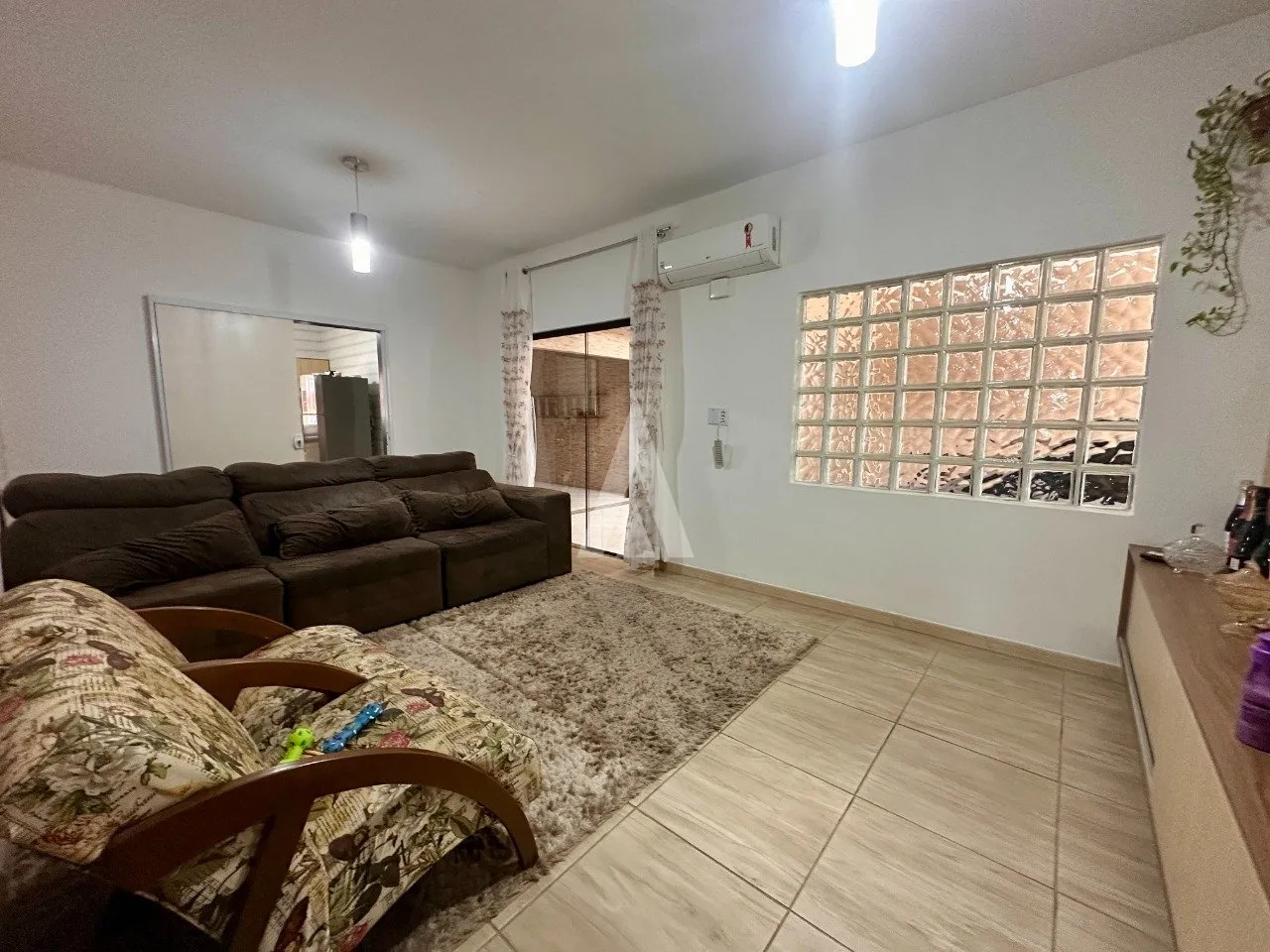 Casa com 1 suíte e 2 quartos à venda no bairro Nova Brasília em Joinville-SC por R$645.000,00. — foto 4