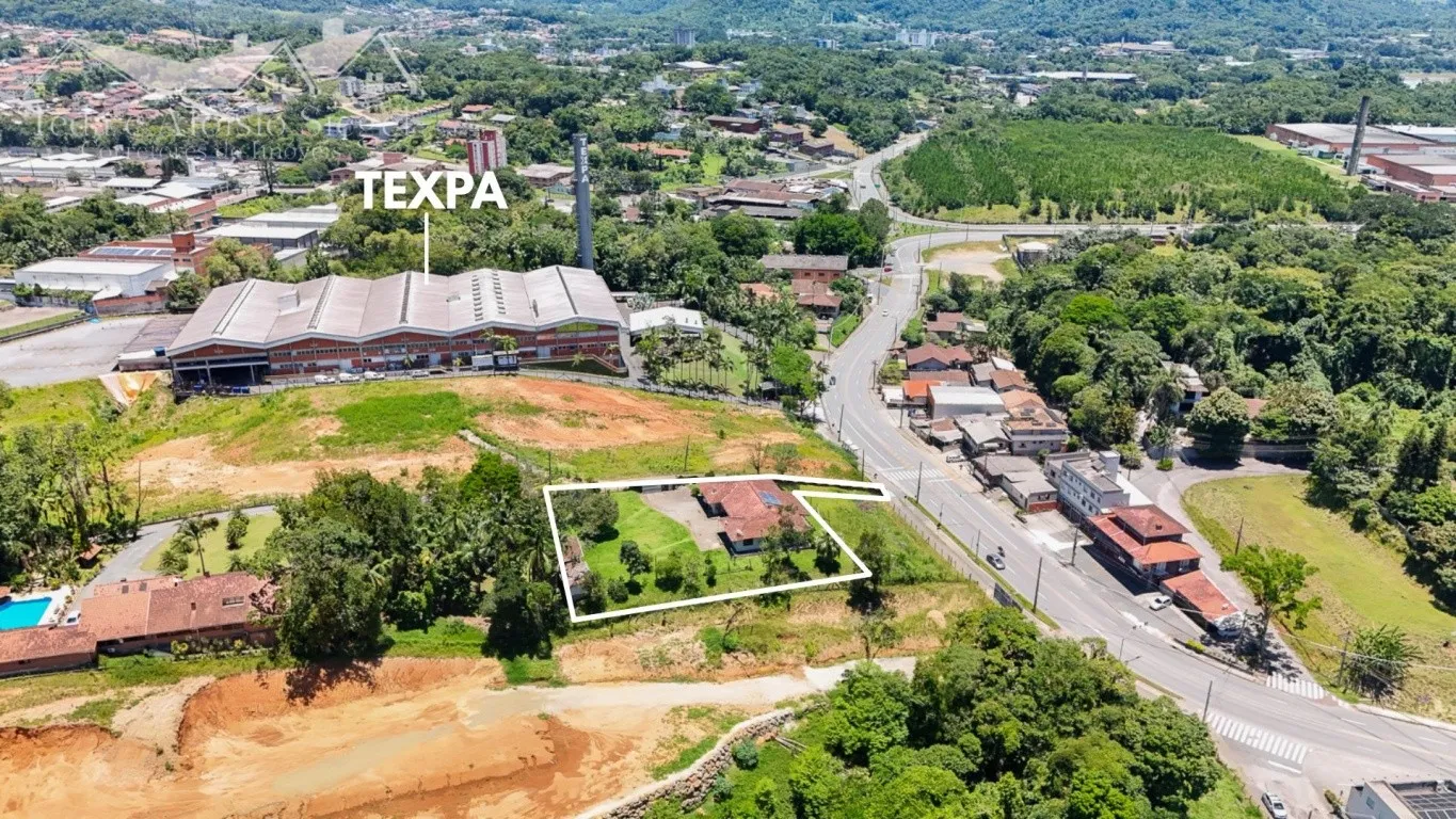 Terreno com Alto Potencial Construtivo + Casa no Bairro Salto Weissbach - Blumenau/SC Ref. 1605 — foto 5