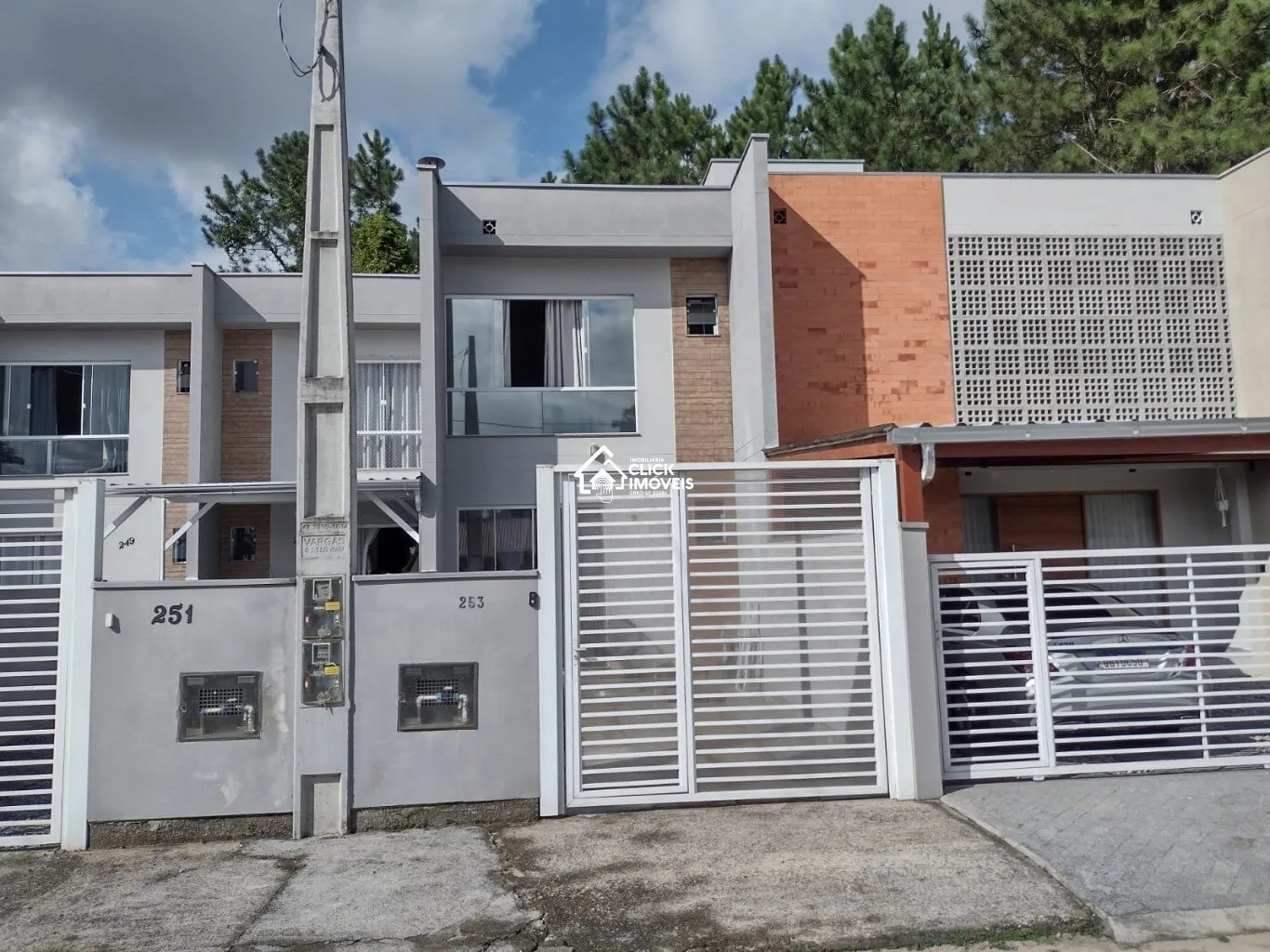 Casa com 3 dormitórios à venda no bairro FIDELIS em Blumenau/SC - foto 1