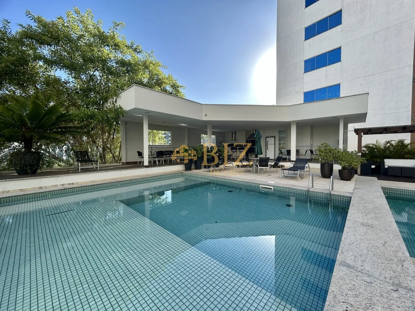 Apartamento com 4 suítes + escritório, na região da Alameda, e 321m privativos! - foto 1