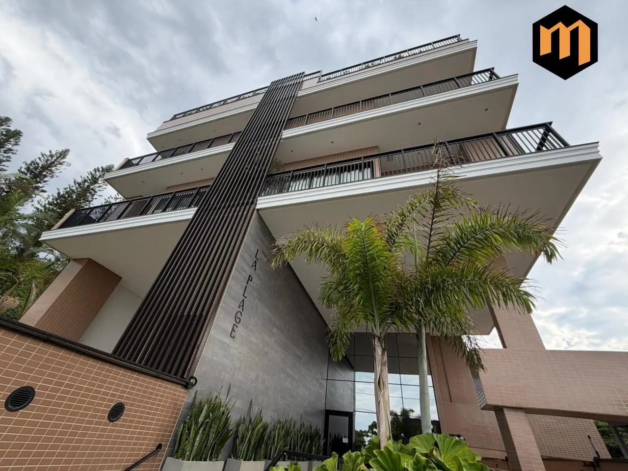 Apartamento à venda com 3 quartos e 3 suítes, 2 vagas, 119m² na Rua Juvêncio Tavares do Amaral no Cabeçudas, Itajaí — foto 3