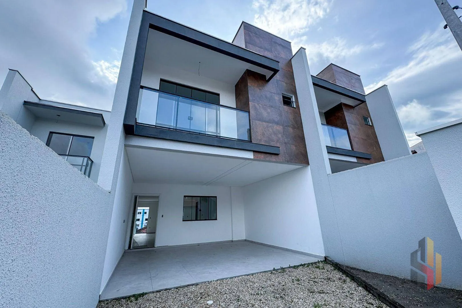 Casa com 3 dormitórios à venda, 190 m por R$ 940.000 - Água Verde - Blumenau/SC - foto 1