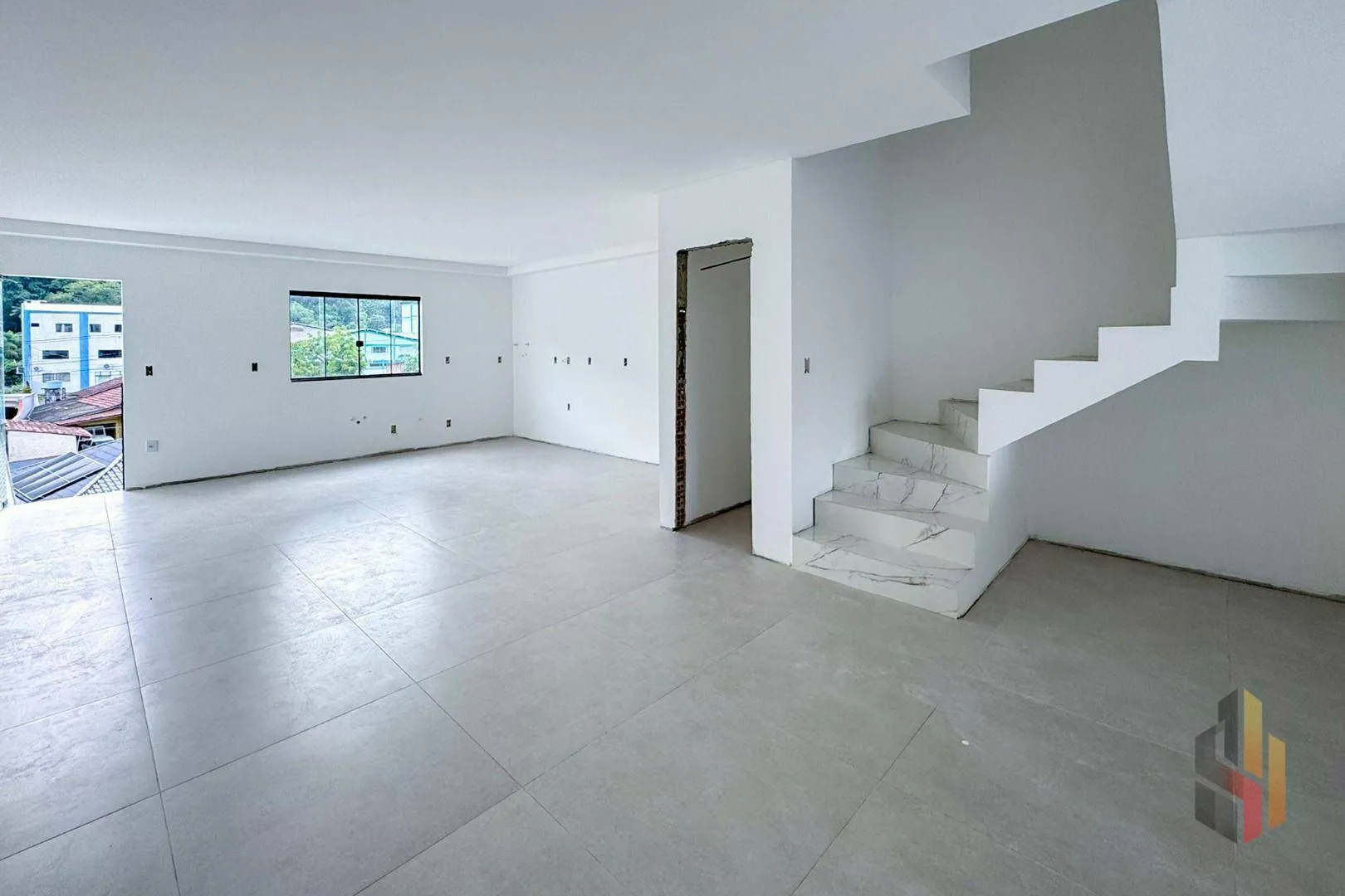 Casa com 3 dormitórios à venda, 190 m por R$ 940.000 - Água Verde - Blumenau/SC — foto 4