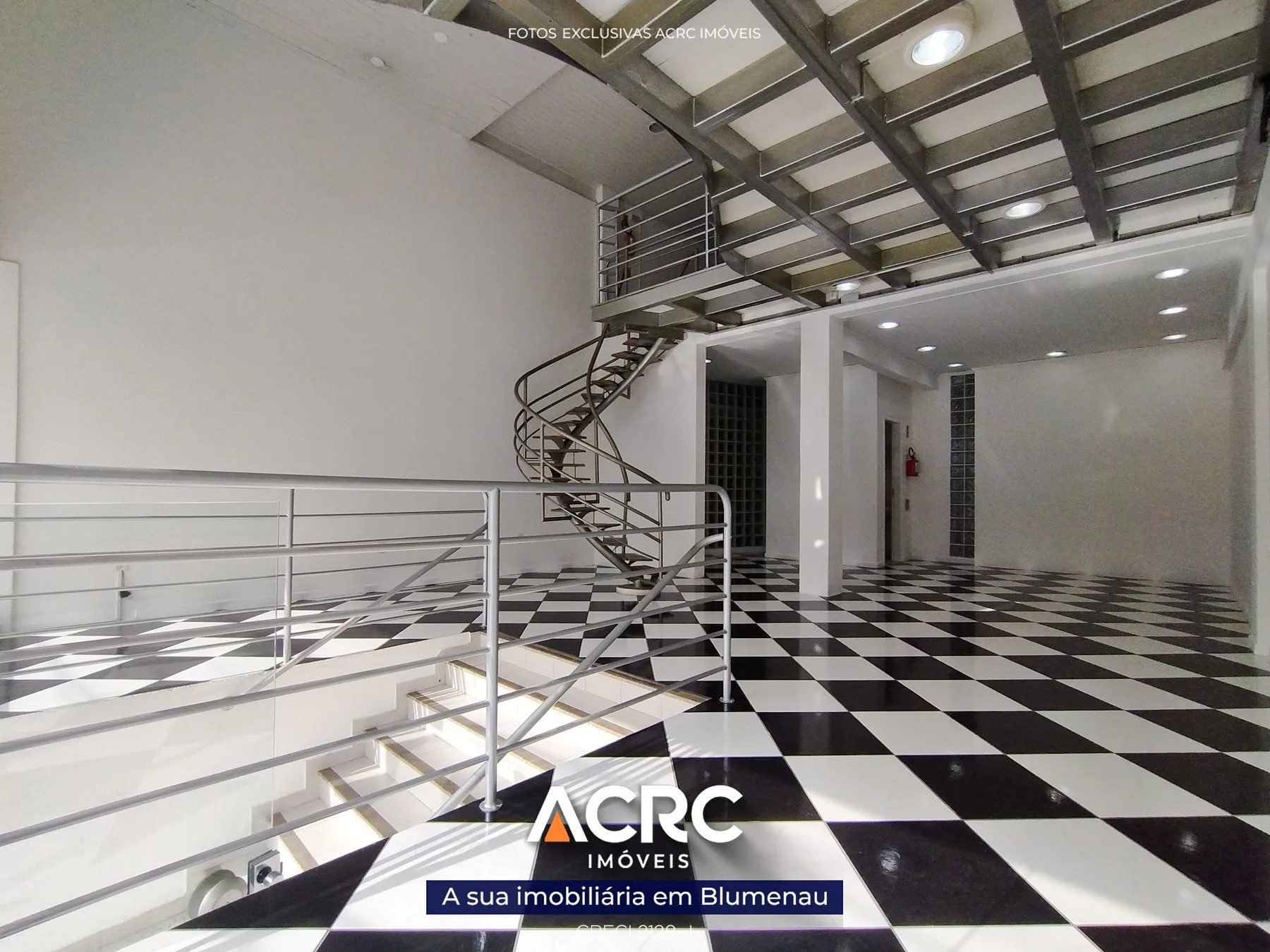 ACRC Imóveis - LJ00525 - Loja Comercial para Locação no Bairro Victor Konder em Blumenau — foto 3