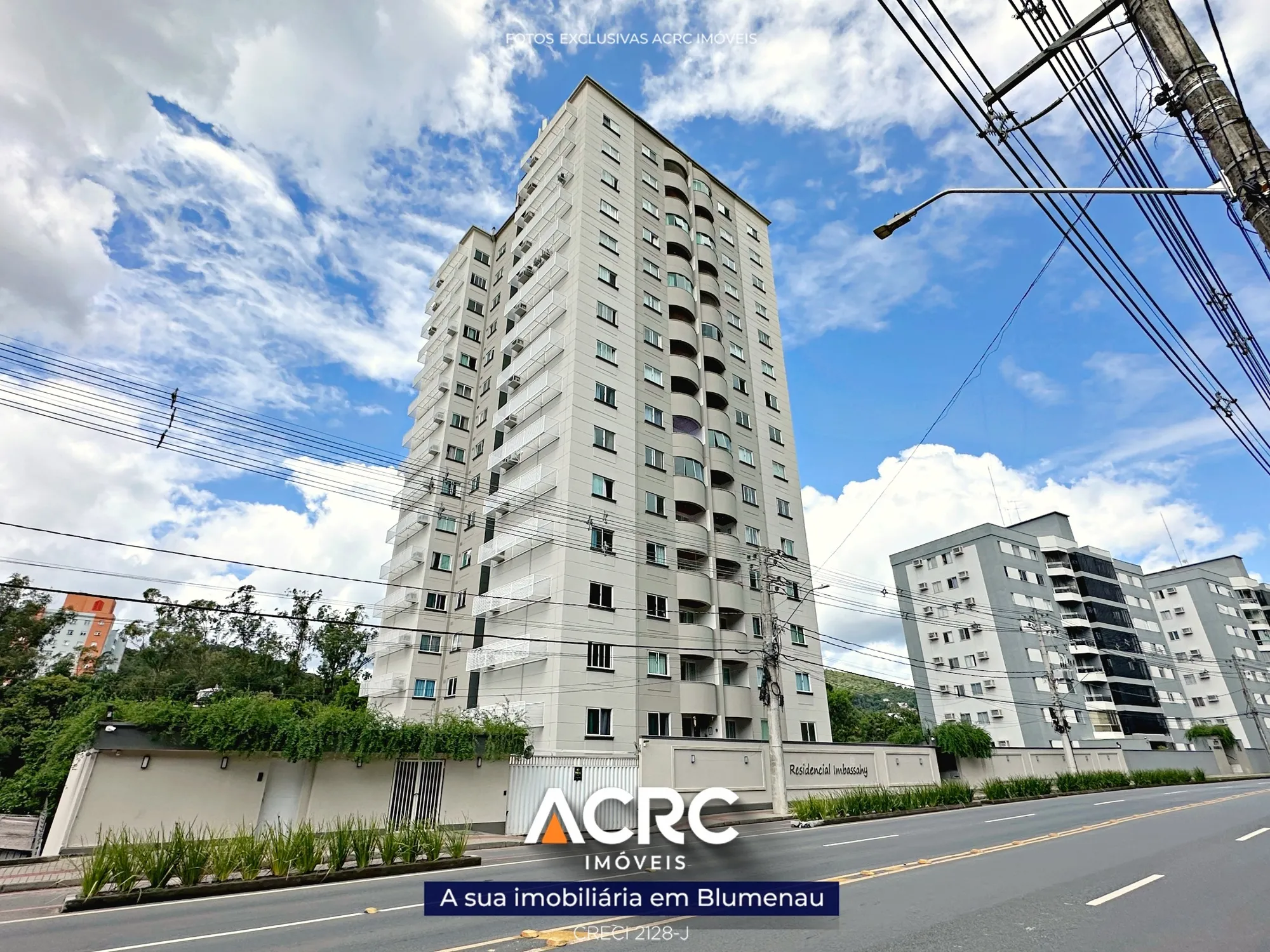 ACRC Imóveis - AP10044 - Apartamento com piscina em andar alto para Locação no Bairro Vila Formosa em Blumenau - foto 1