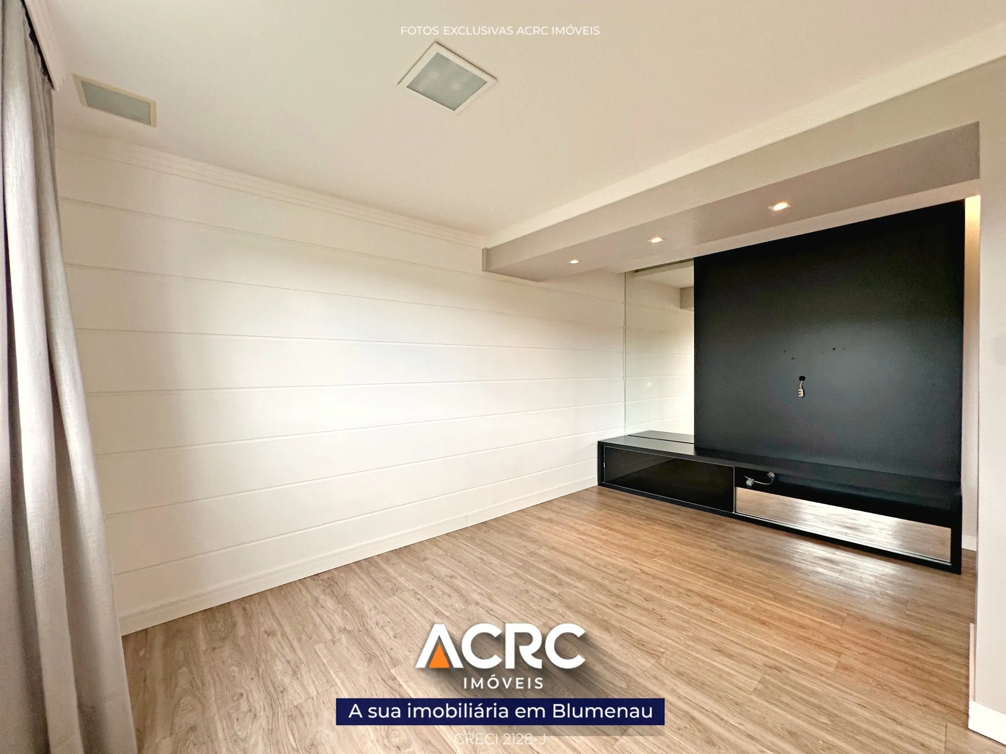 ACRC Imóveis - AP10044 - Apartamento com piscina em andar alto para Locação no Bairro Vila Formosa em Blumenau — foto 6