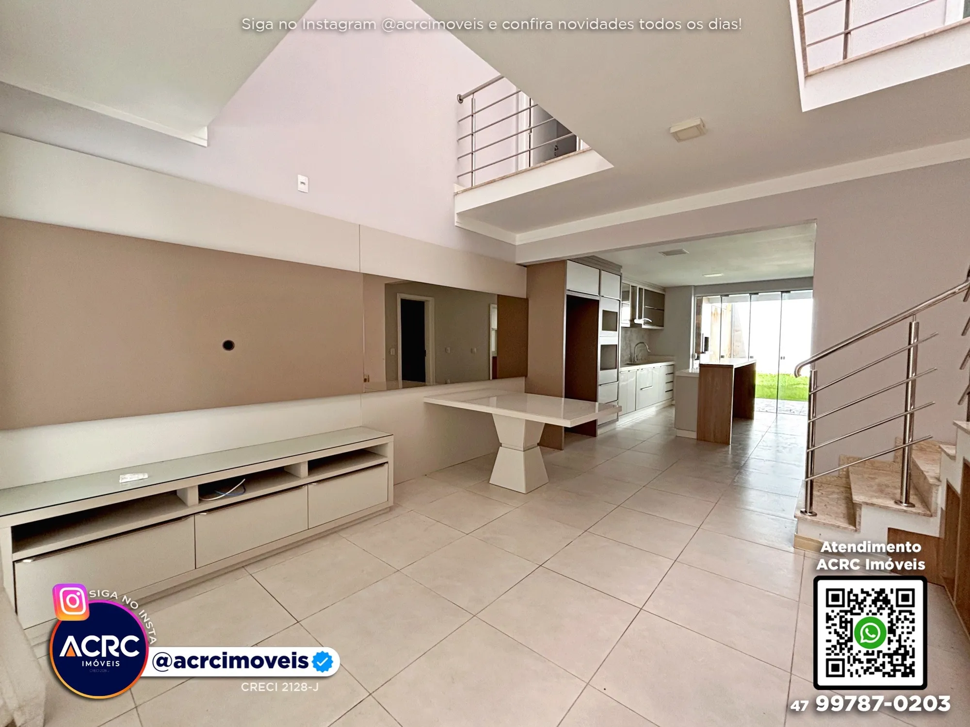 ACRC Imóveis - CA03694 - Sobrado a Venda no Bairro Fortaleza em Blumenau - foto 1