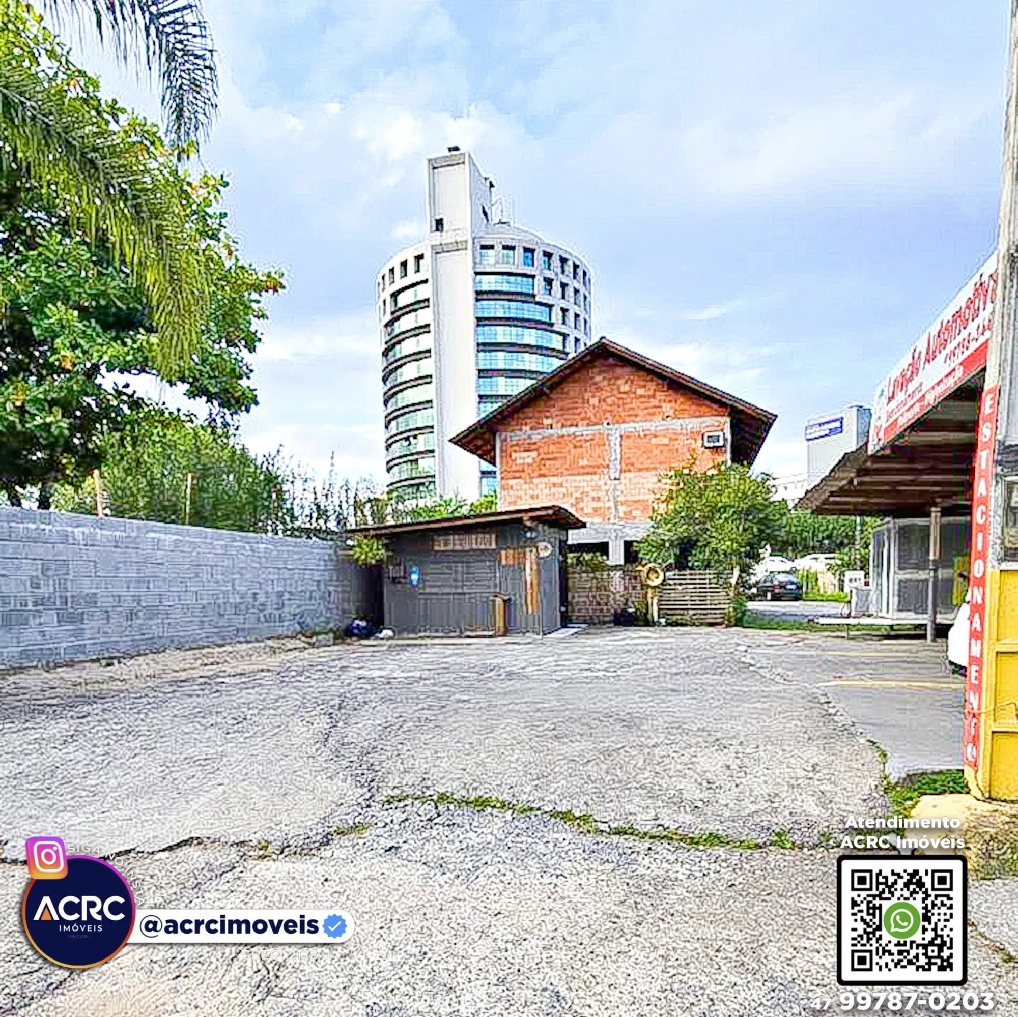 ACRC Imóveis - TE01343 - Terreno com um total de 266m a Venda no Bairro Garcia em Blumenau - foto 1