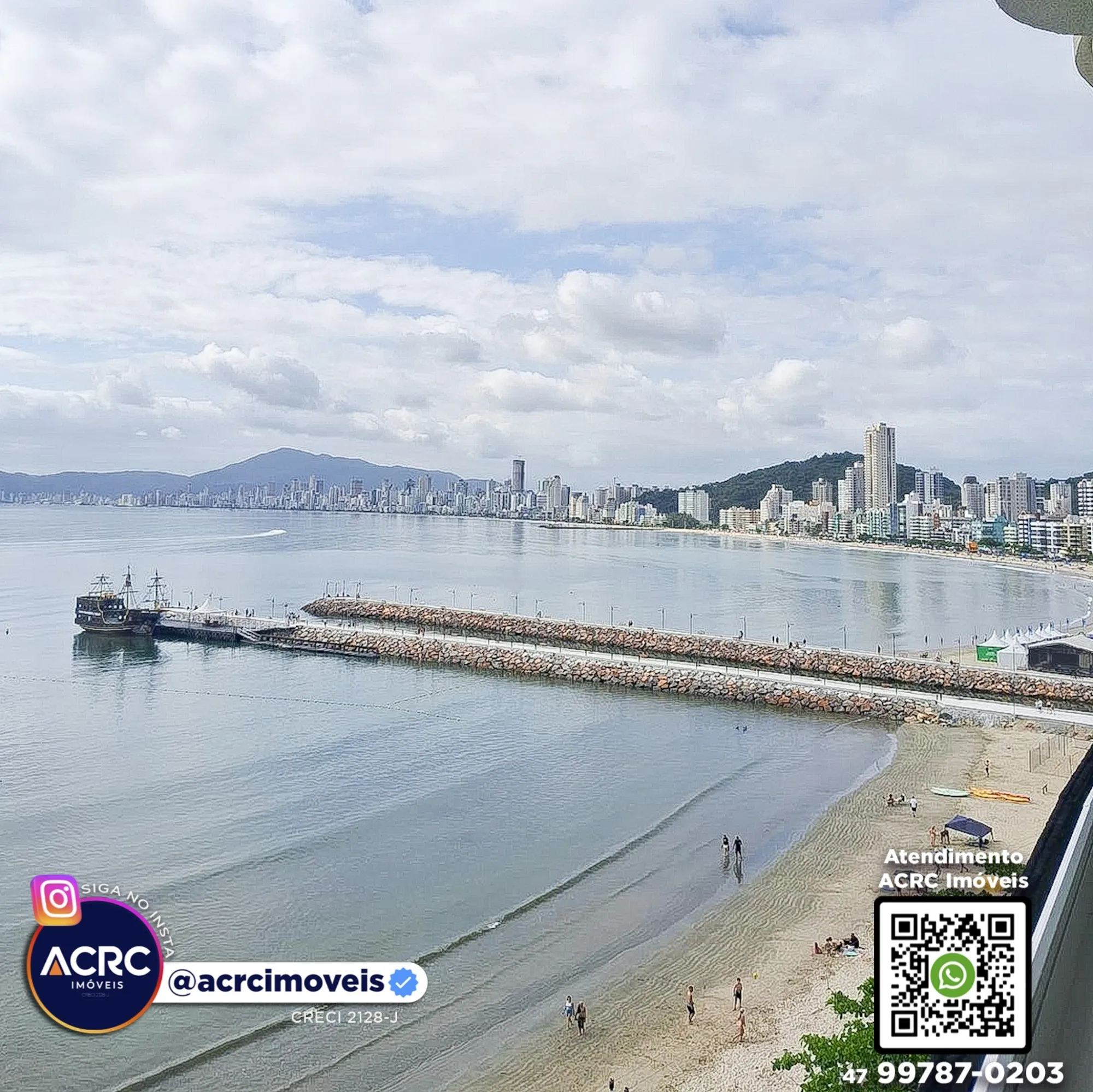 ACRC Imóveis - AP09990 - Apartamento beira mar a Venda no Centro de Itapema - foto 1