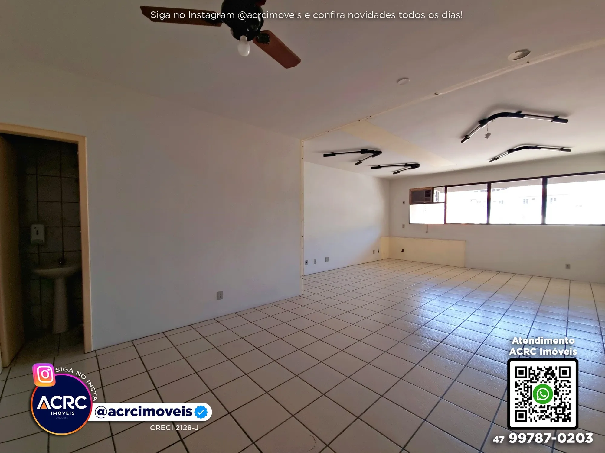 ACRC Imóveis - SA01353 - Sala comercial a Venda em centro clínico no Bairro Centro em Blumenau — foto 3