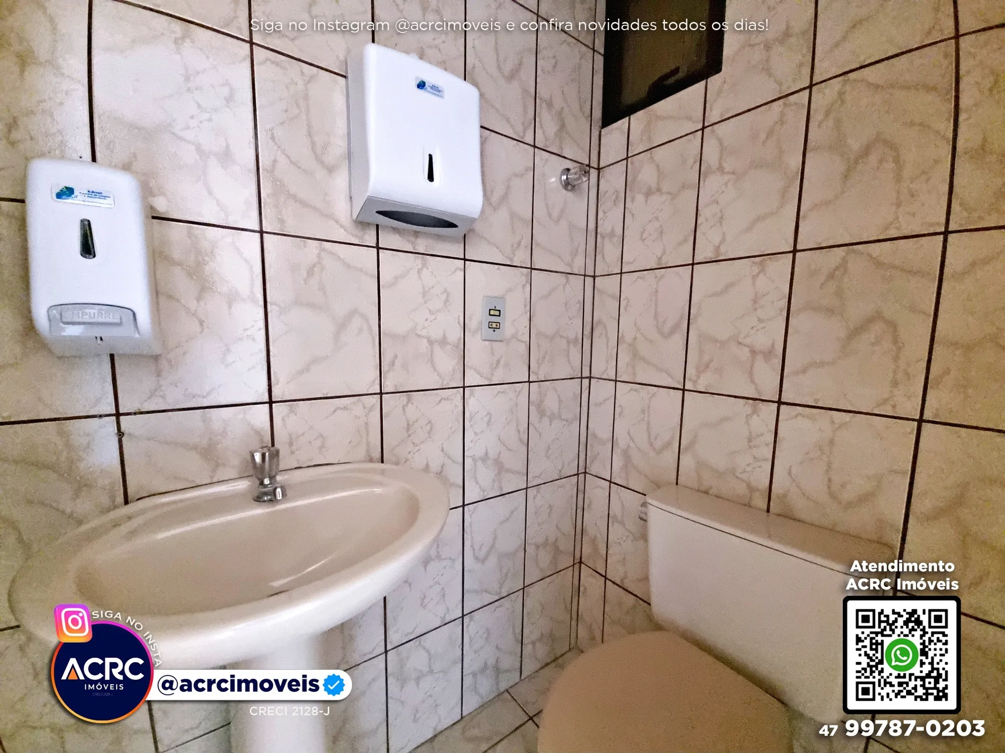 ACRC Imóveis - SA01353 - Sala comercial a Venda em centro clínico no Bairro Centro em Blumenau — foto 4