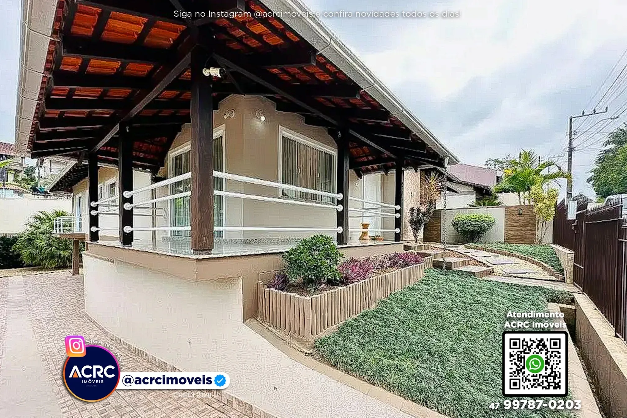 Casa · à venda · 3 quartos · 297m² · Velha, Blumenau