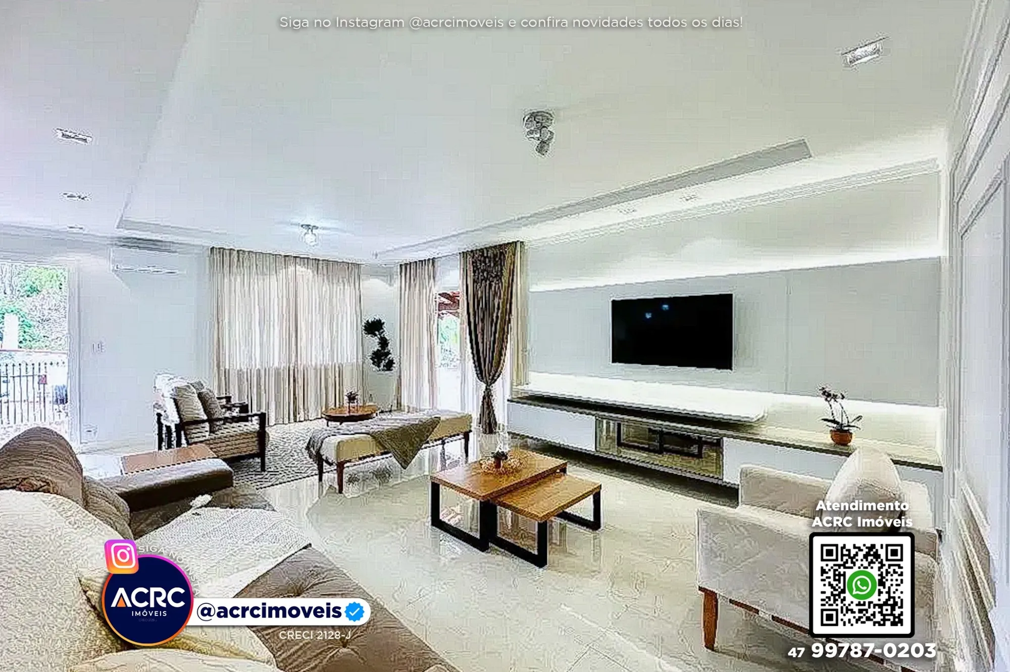 Casa · à venda · 3 quartos · 297m² · Velha, Blumenau