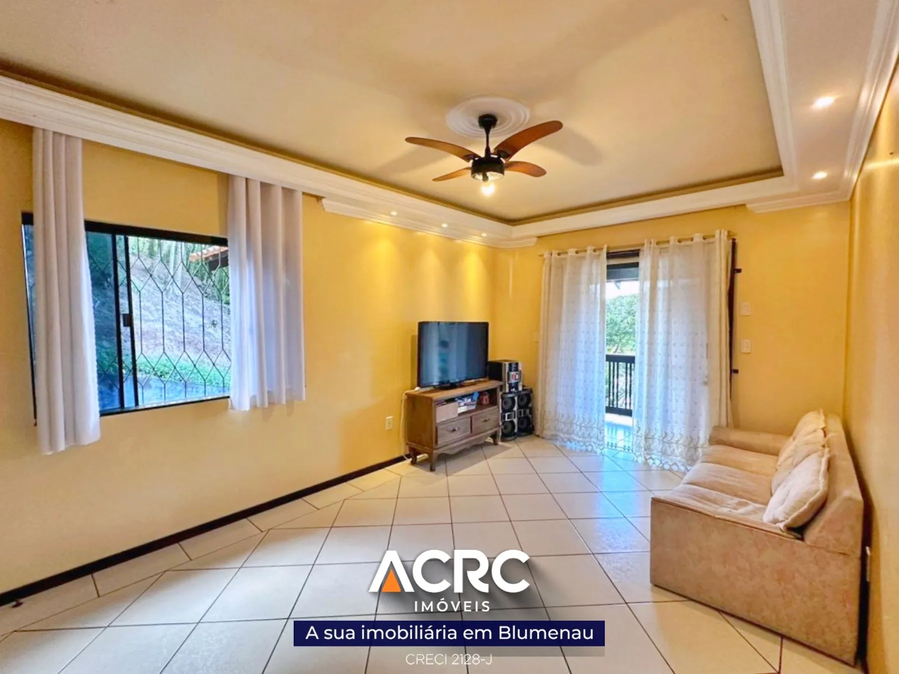 Casa · à venda · 3 quartos · 391m² · Vorstadt, Blumenau