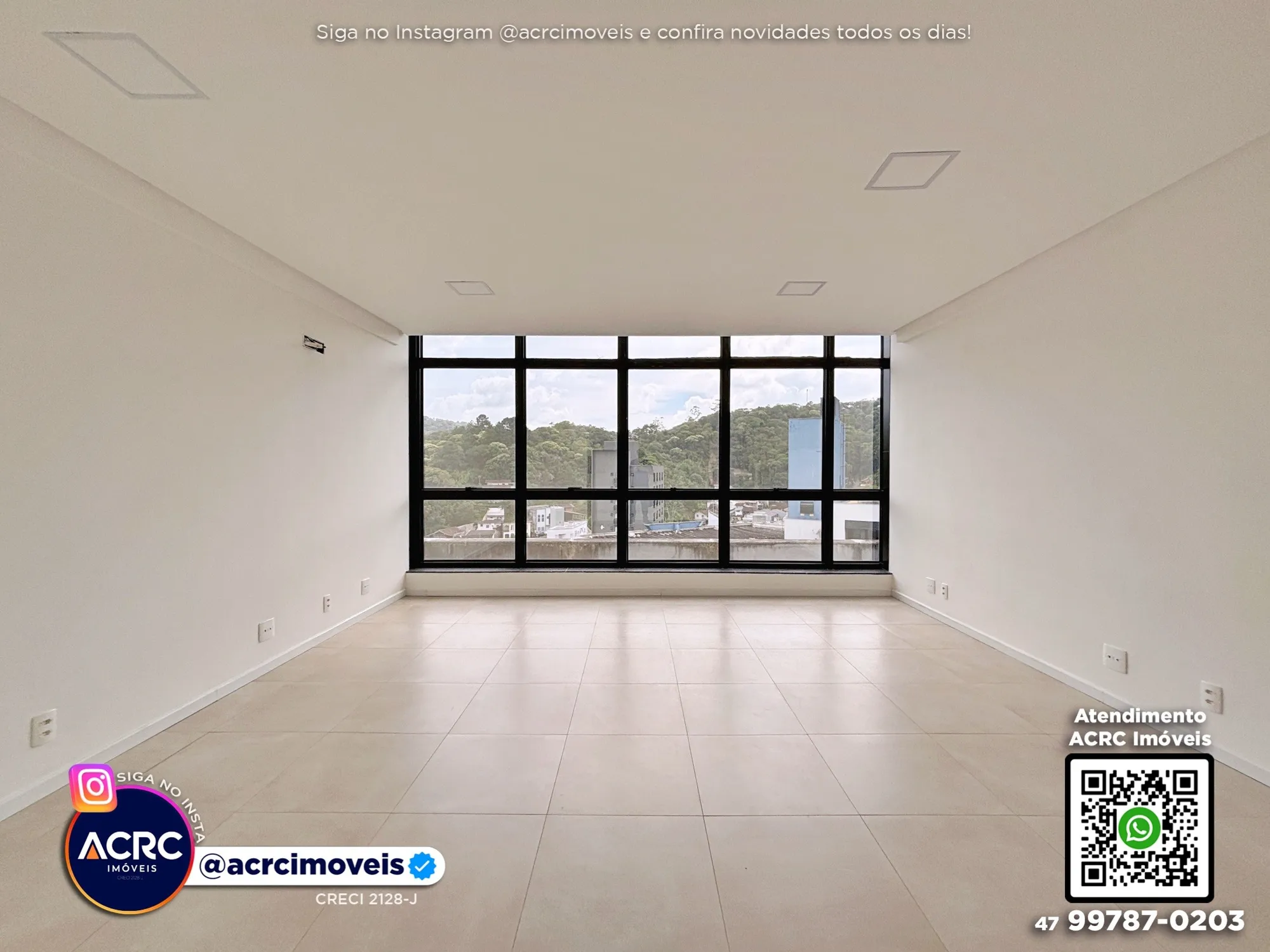 ACRC Imóveis - SA01320 - Sala Comercial para Locação no Bairro Garcia em Blumenau — foto 2