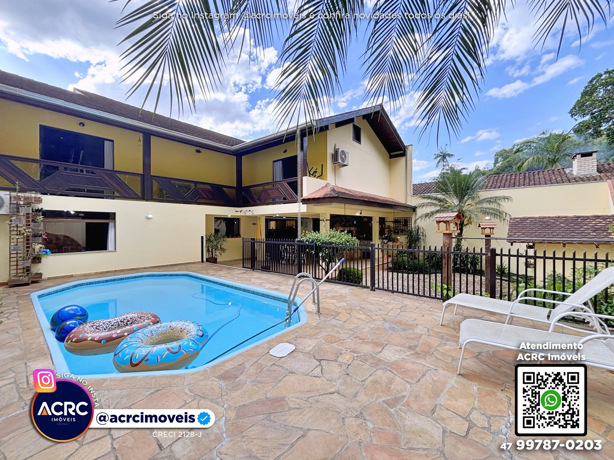 Casa · à venda · 3 quartos · 392m² · Velha, Blumenau