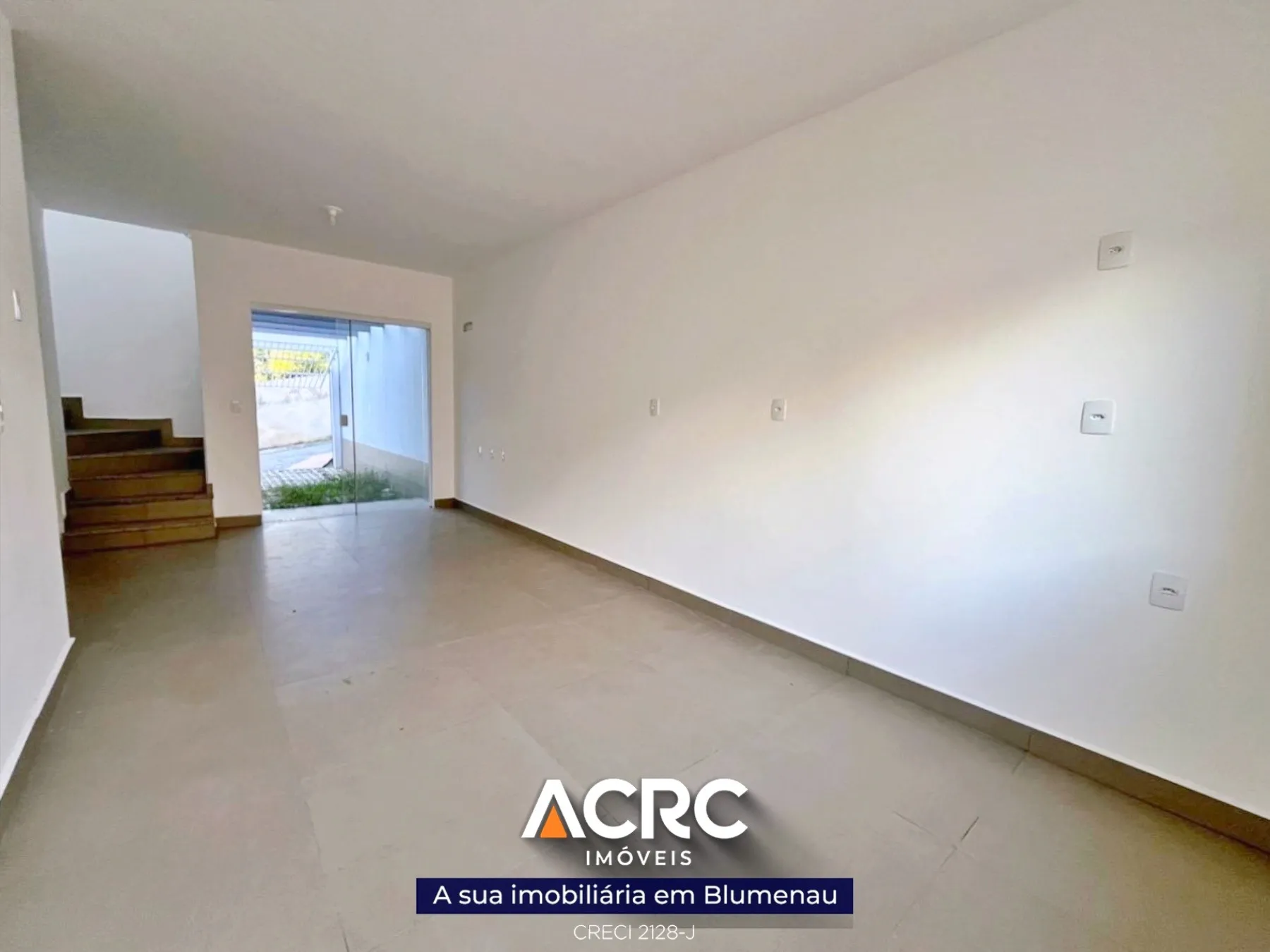 ACRC Imóveis - CA03554 - Casa de 02 andares a Venda no Bairro Escola Agrícola em Blumenau — foto 2
