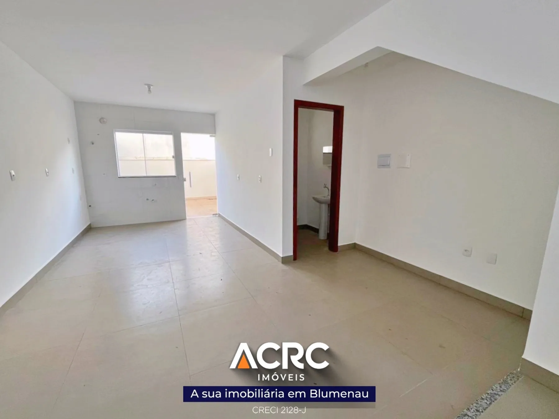ACRC Imóveis - CA03554 - Casa de 02 andares a Venda no Bairro Escola Agrícola em Blumenau — foto 3