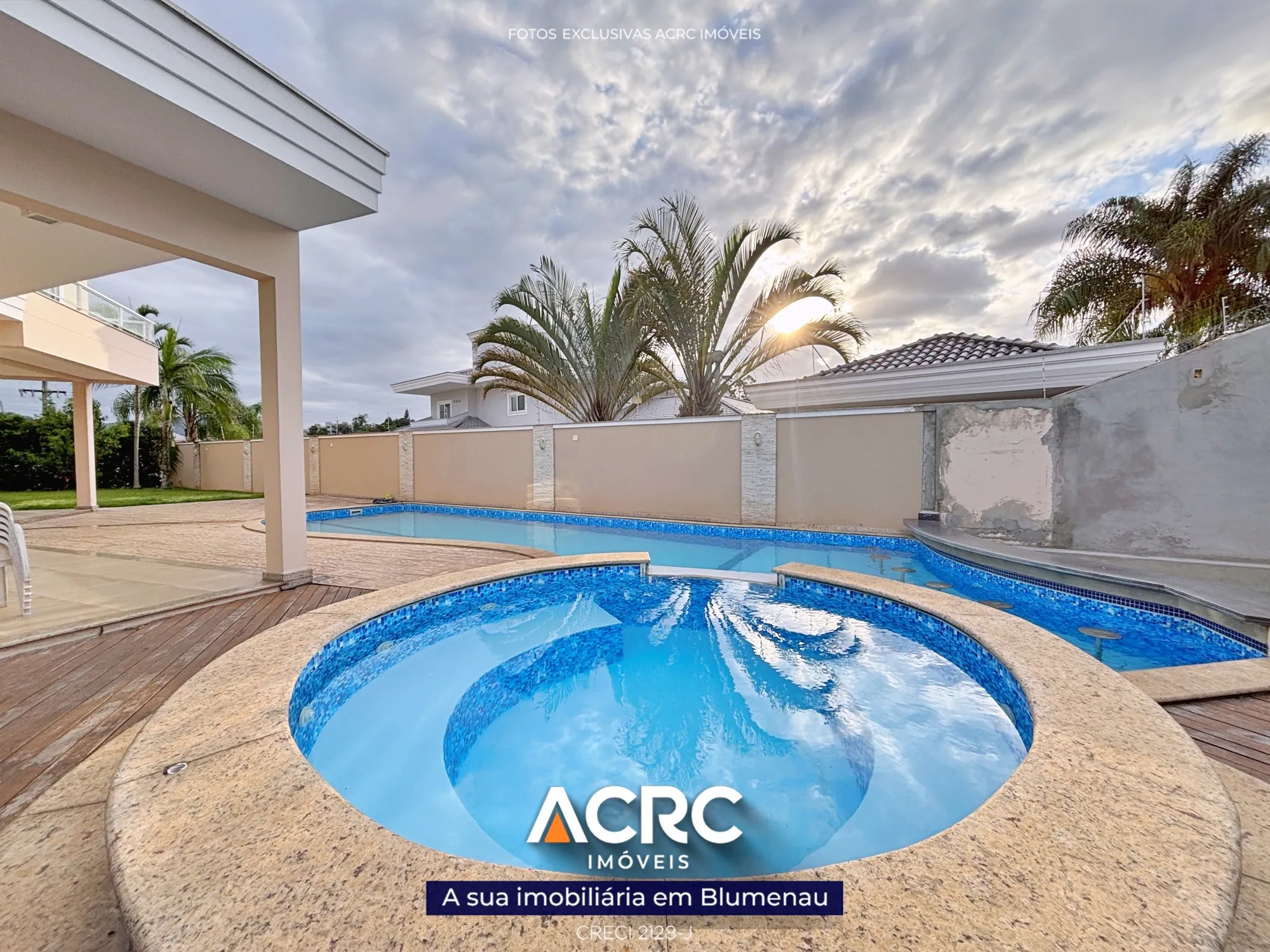 ACRC Imóveis - CA03547 - Casa de alto padrão a Venda no Bairro Itoupava Norte em Blumenau — foto 2