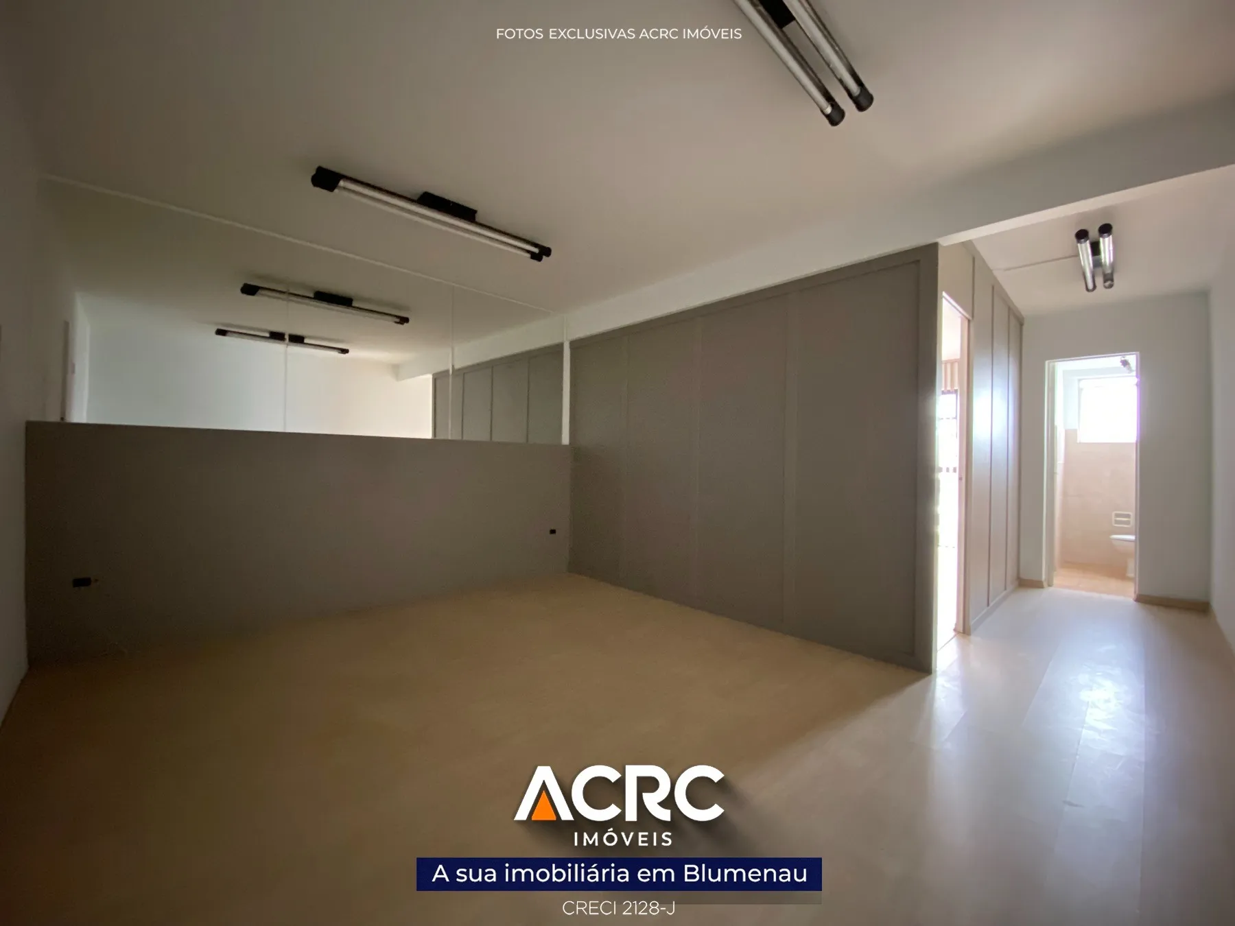 ACRC Imóveis - SA01309 - Sala comercial para Venda no Centro de Blumenau — foto 3