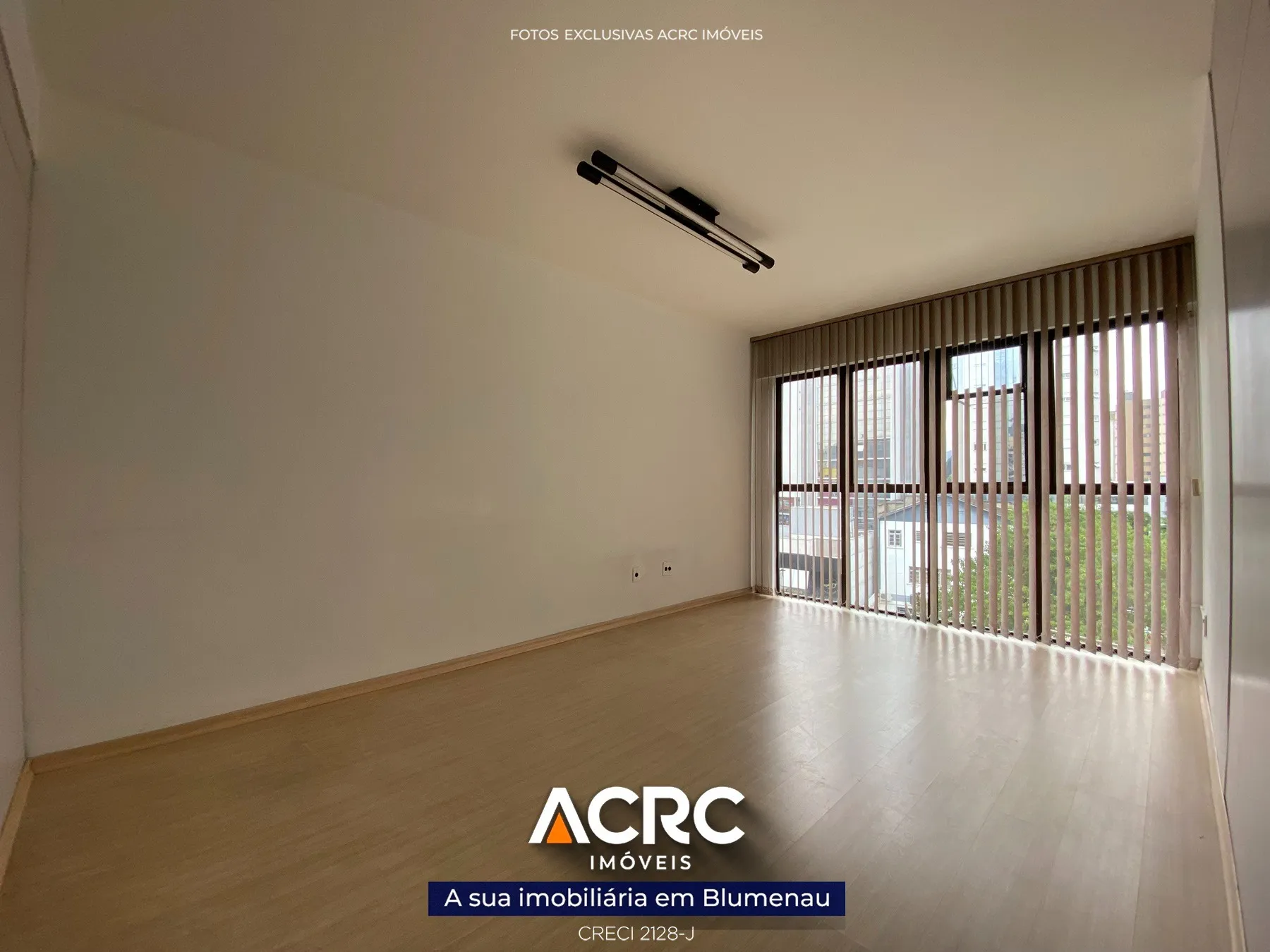 ACRC Imóveis - SA01309 - Sala comercial para Venda no Centro de Blumenau — foto 5
