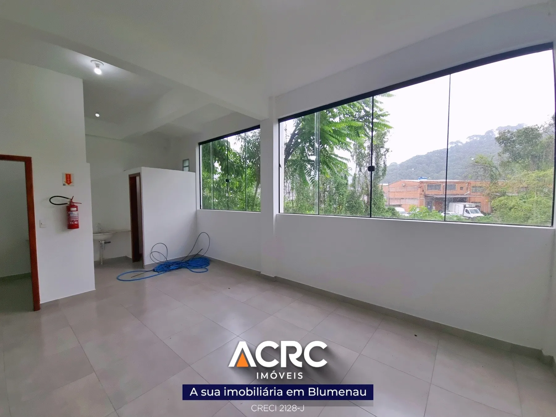 ACRC Imóveis - SA01306 - Sala comercial para Locação no Bairro Garcia em Blumenau — foto 6