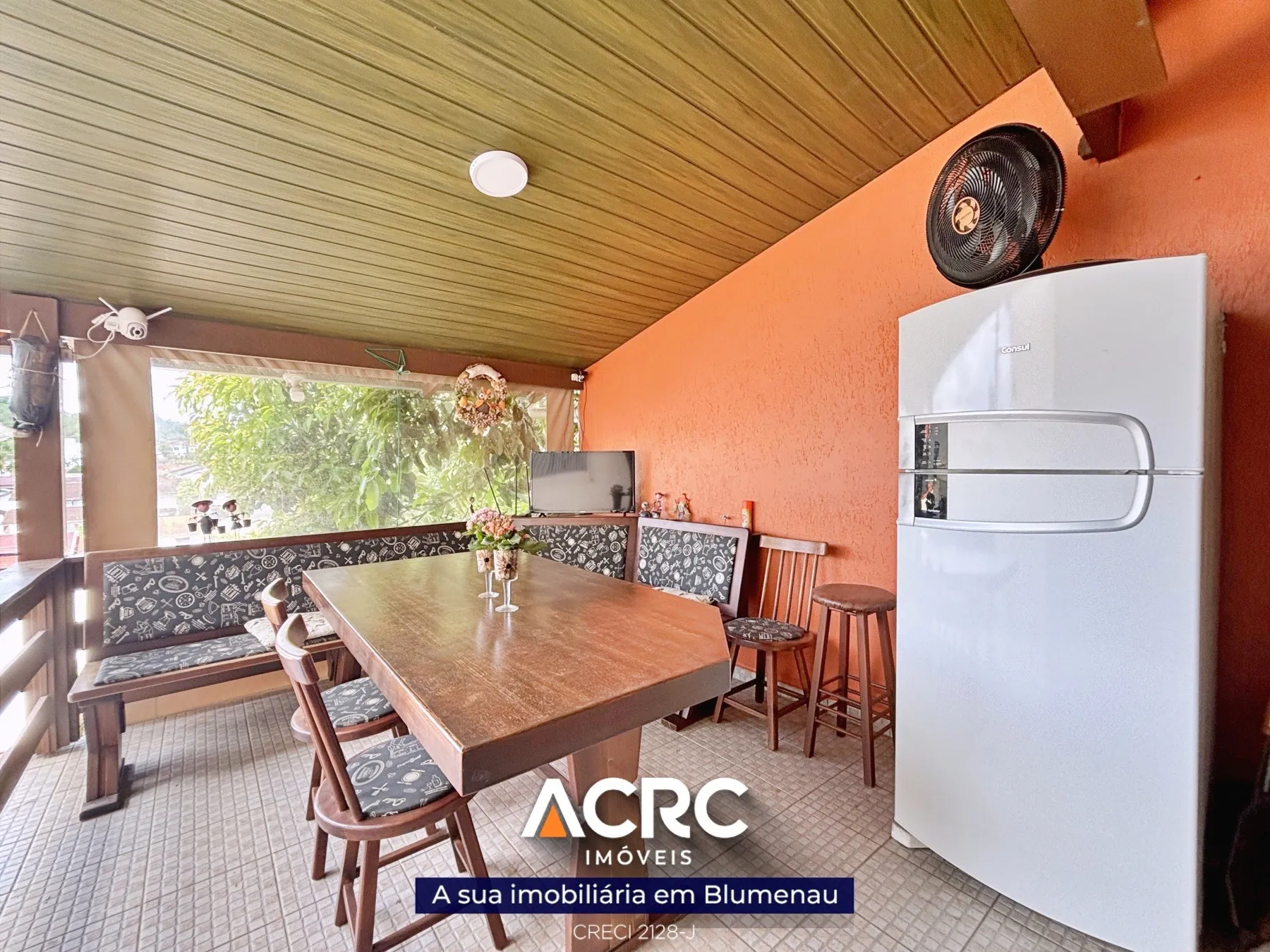 ACRC Imóveis - CA03522 - Casa de 03 andares a Venda no Bairro Água Verde em Blumenau. — foto 3