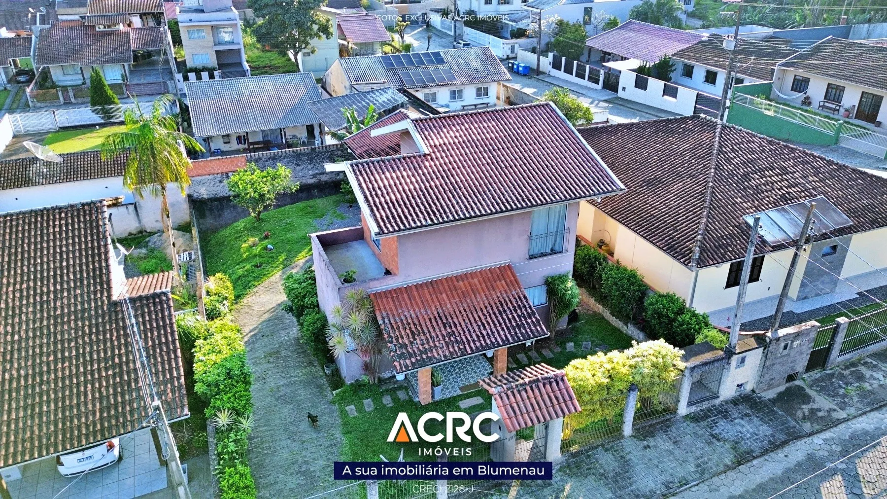 ACRC Imóveis - CA03516 - Casa de 02 andares a Venda no Bairro Velha Central em Blumenau — foto 2