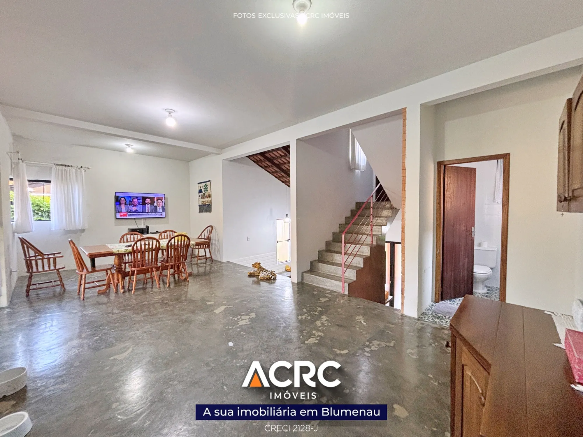 ACRC Imóveis - CA03516 - Casa de 02 andares a Venda no Bairro Velha Central em Blumenau — foto 4