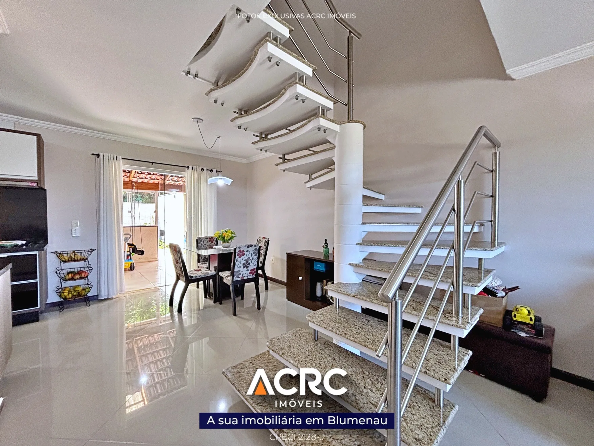 ACRC Imóveis - CA03496 - Sobrado a Venda no Bairro Fortaleza Alta em Blumenau — foto 6