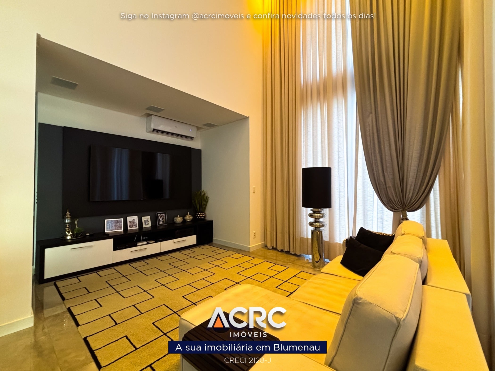 Casa · à venda · 3 quartos · 420m² · Itoupava Central, Blumenau