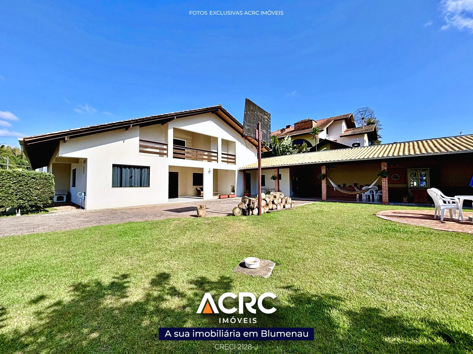 ACRC Imóveis - CA03482 - Sobrado de 02 andares para Venda no Bairro Estados em Indaial - foto 1