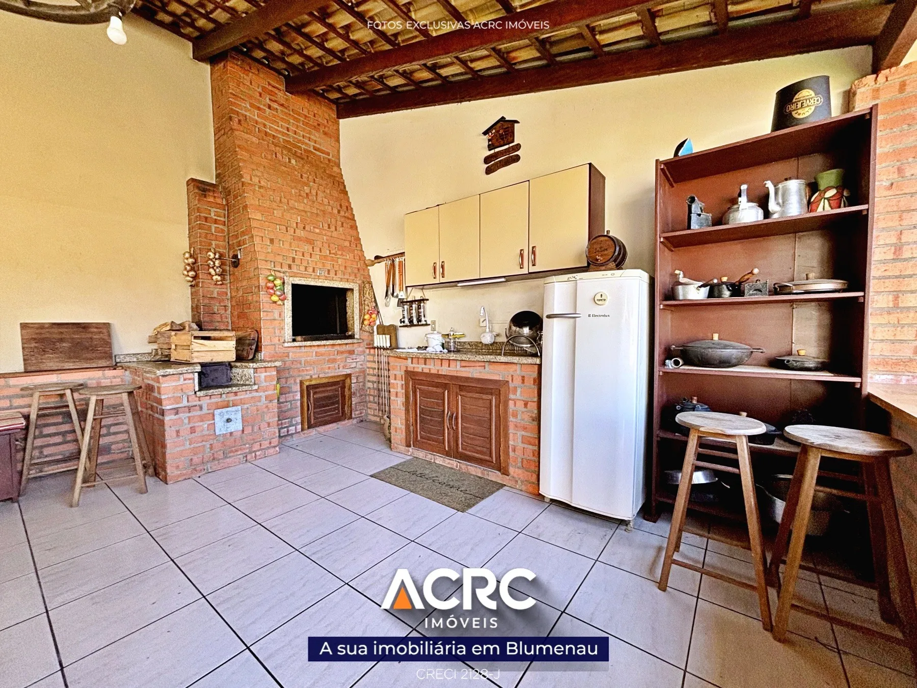 ACRC Imóveis - CA03482 - Sobrado de 02 andares para Venda no Bairro Estados em Indaial — foto 4