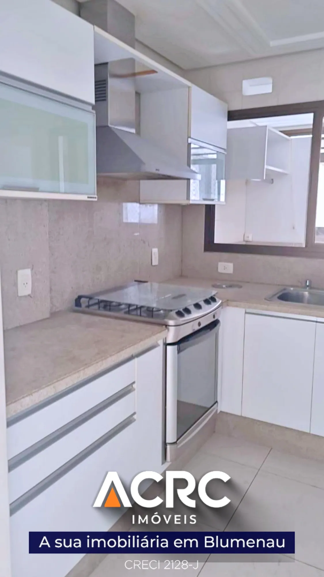 ACRC Imóveis - AP09391 - Apartamento a 100m da praia para Venda no Bairro Agronômica em Florianópolis — foto 5