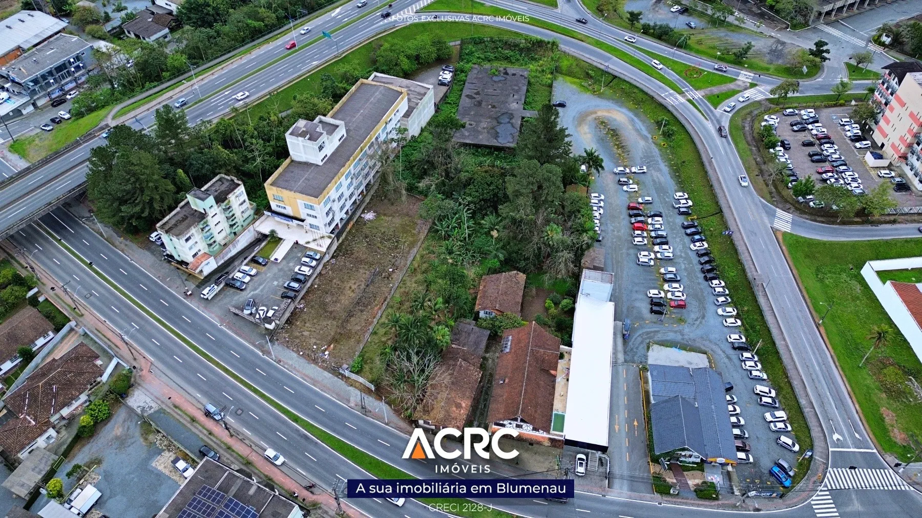 ACRC Imóveis - TE01245 - Terreno com 3070m para Venda no Bairro Itoupava Norte — foto 3
