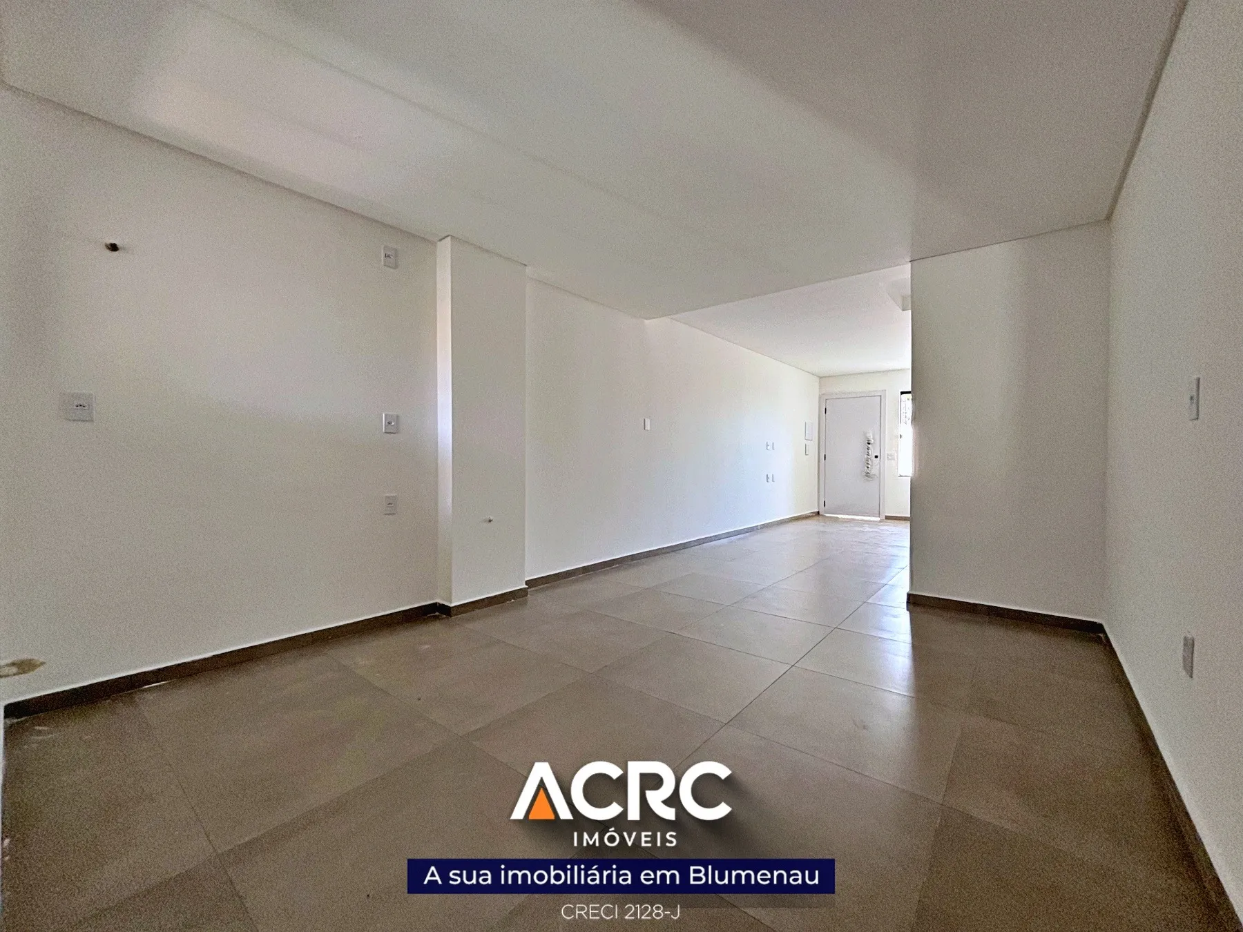 ACRC Imóveis - CA03460 - Sobrado de 03 andares para Venda no Bairro Escola Agrícola — foto 4