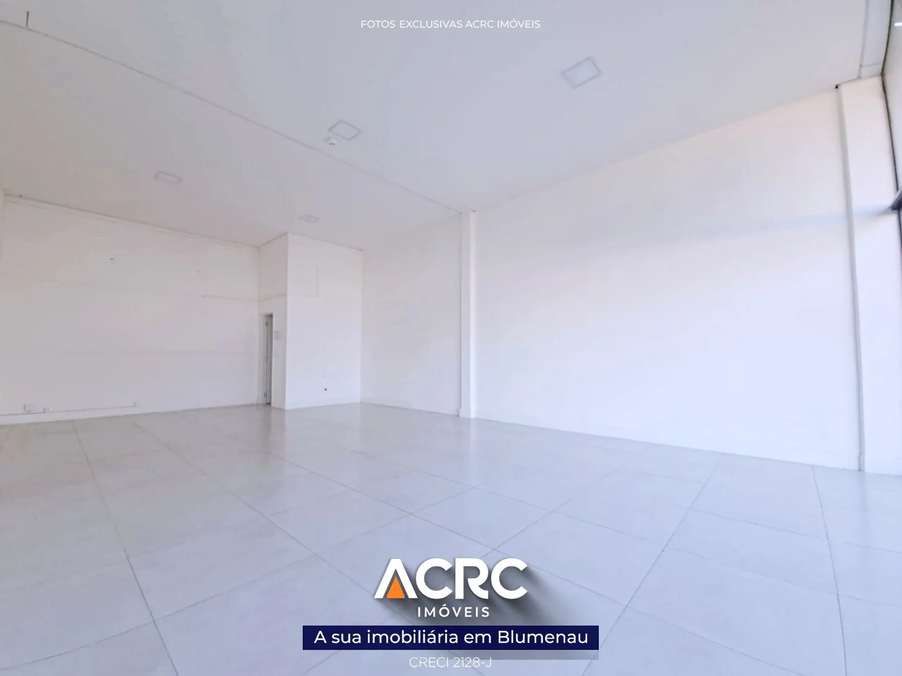 ACRC Imóveis - LJ00473 - Loja Comercial para Locação em Blumenau no Bairro Do Salto — foto 4