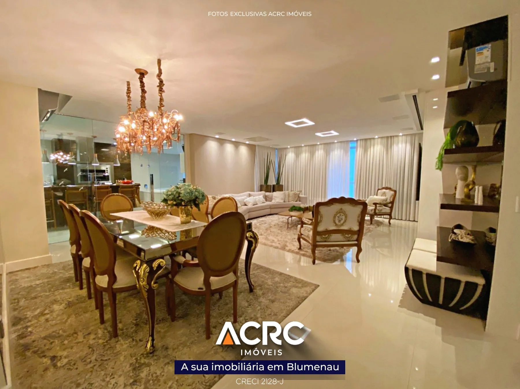 ACRC Imóveis - AP09327 - Apartamento para Venda no Bairro Centro em Balneário — foto 2