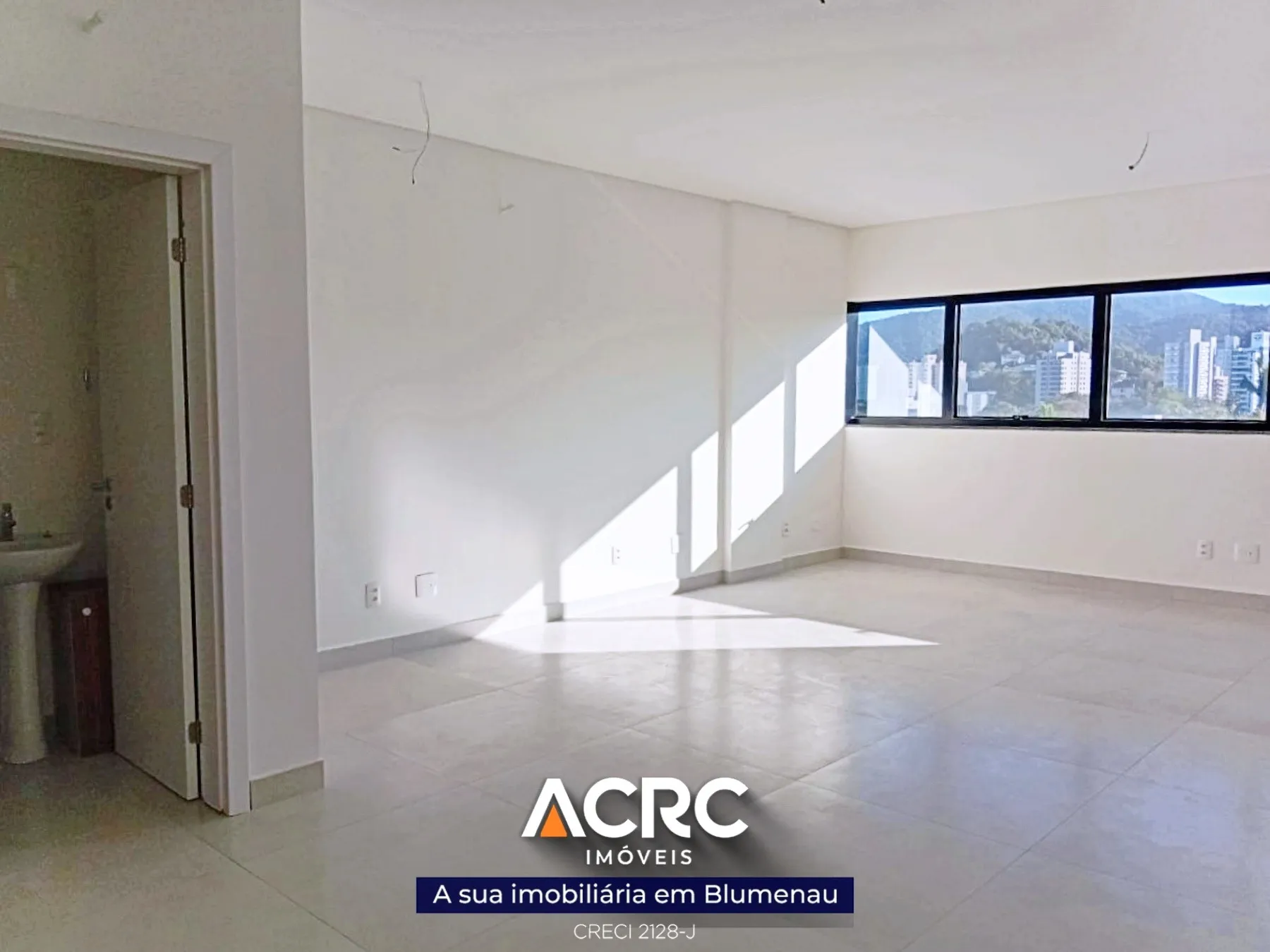 ARCR Imóveis - SA01263 - Sala Comercial para Locação no Bairro Garcia - foto 1
