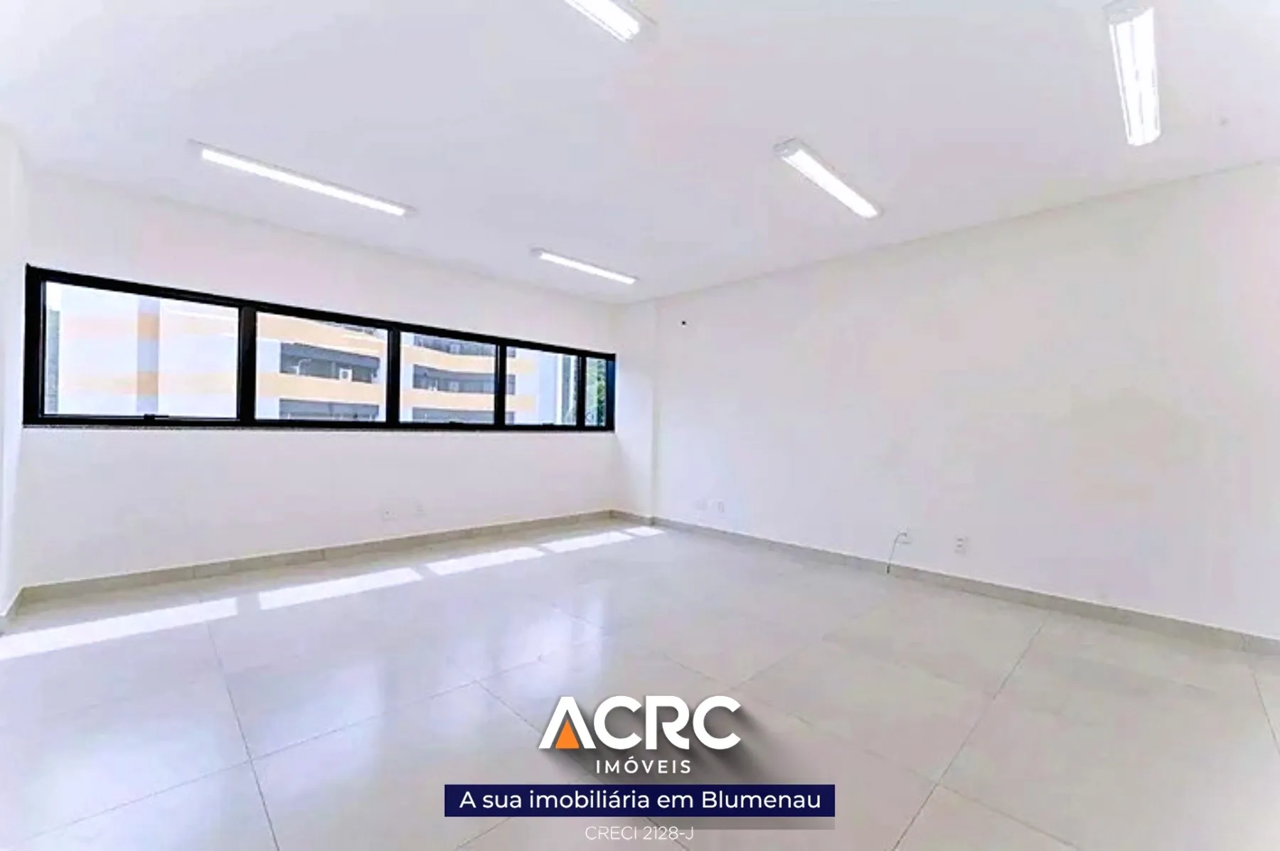 ARCR Imóveis - SA01262 - Sala Comercial para Locação no Bairro Garcia — foto 3